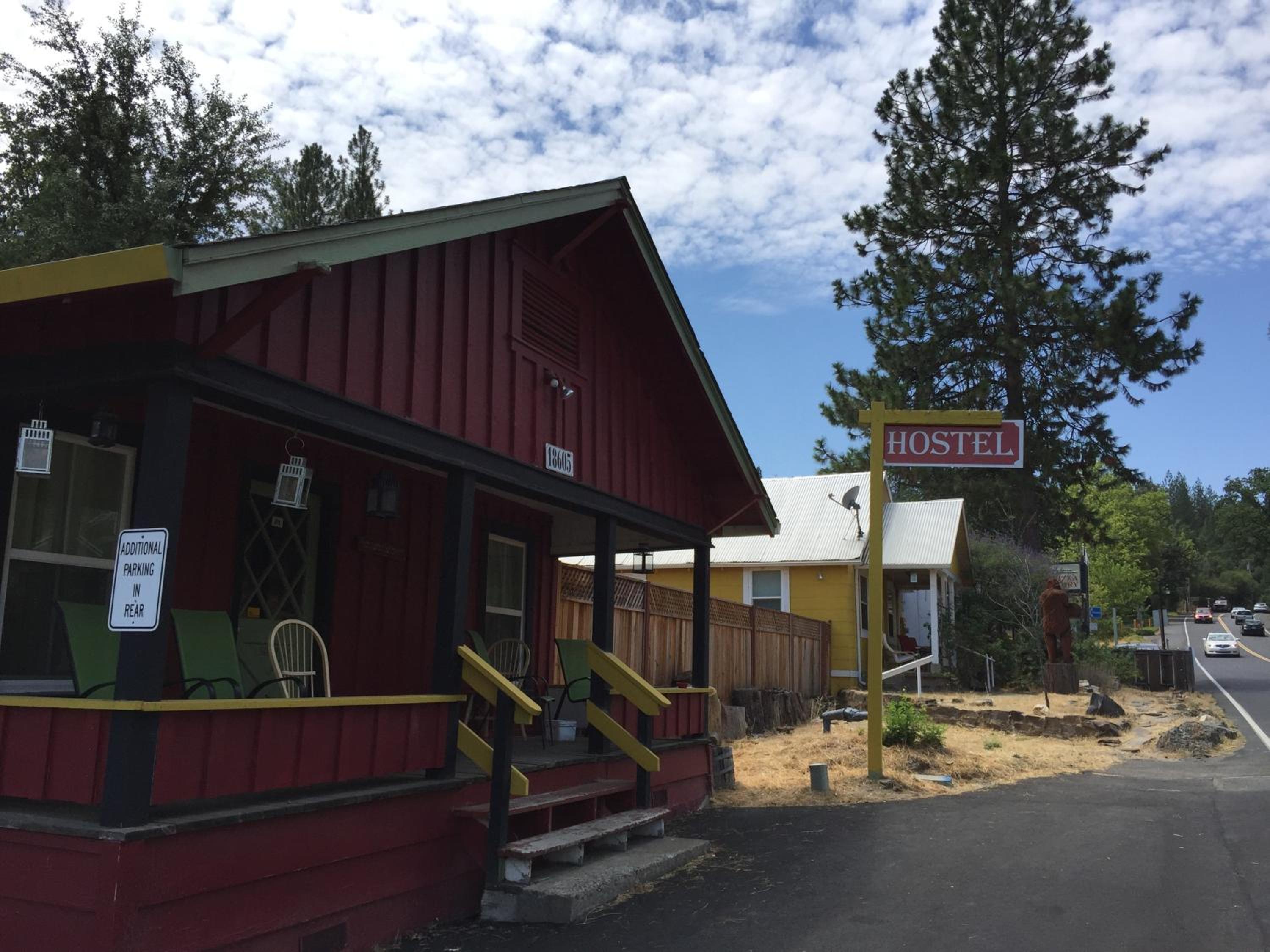 Yosemite International Hostel view 2