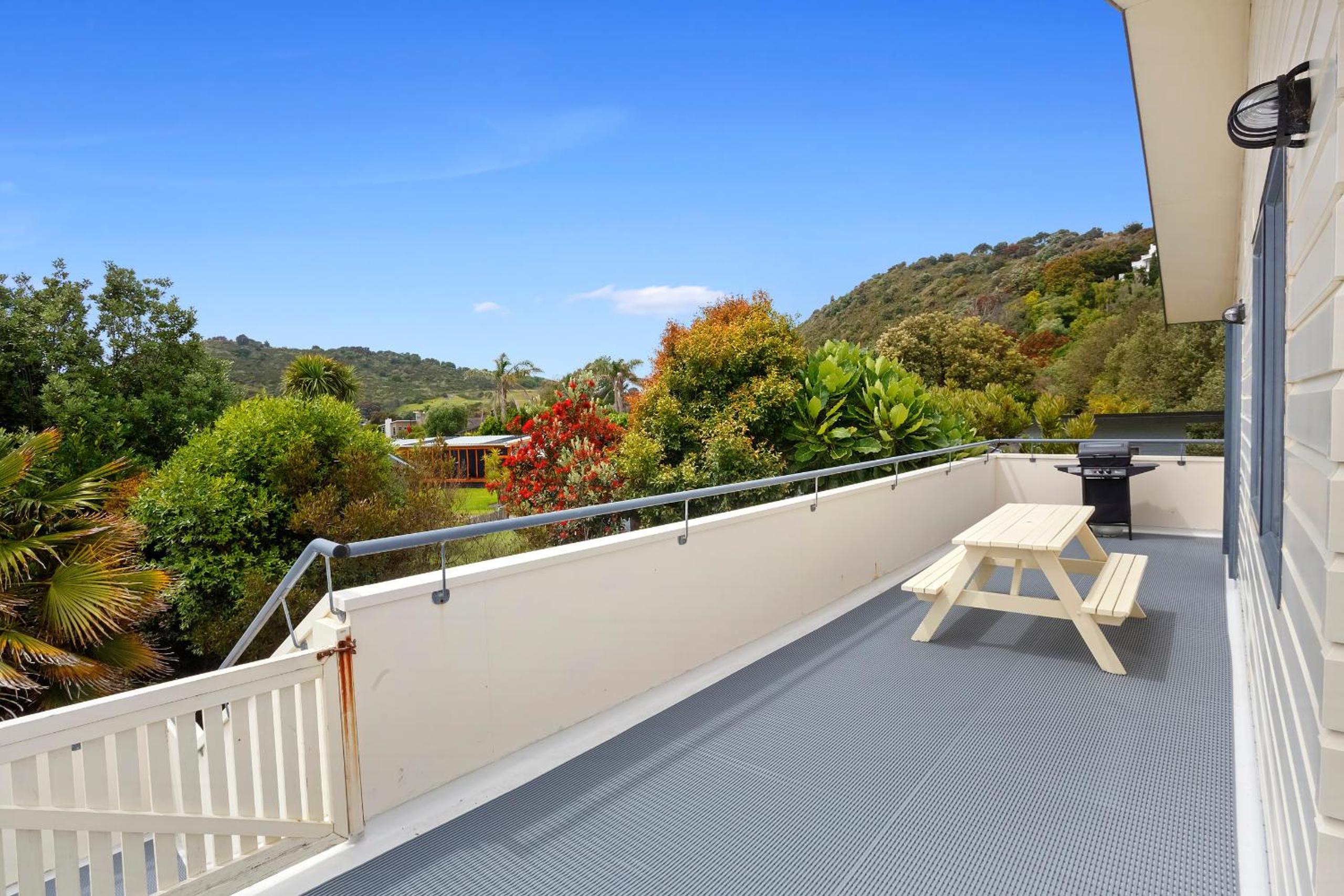 The Bowentown Bach - Waihi Beach Unit view 3