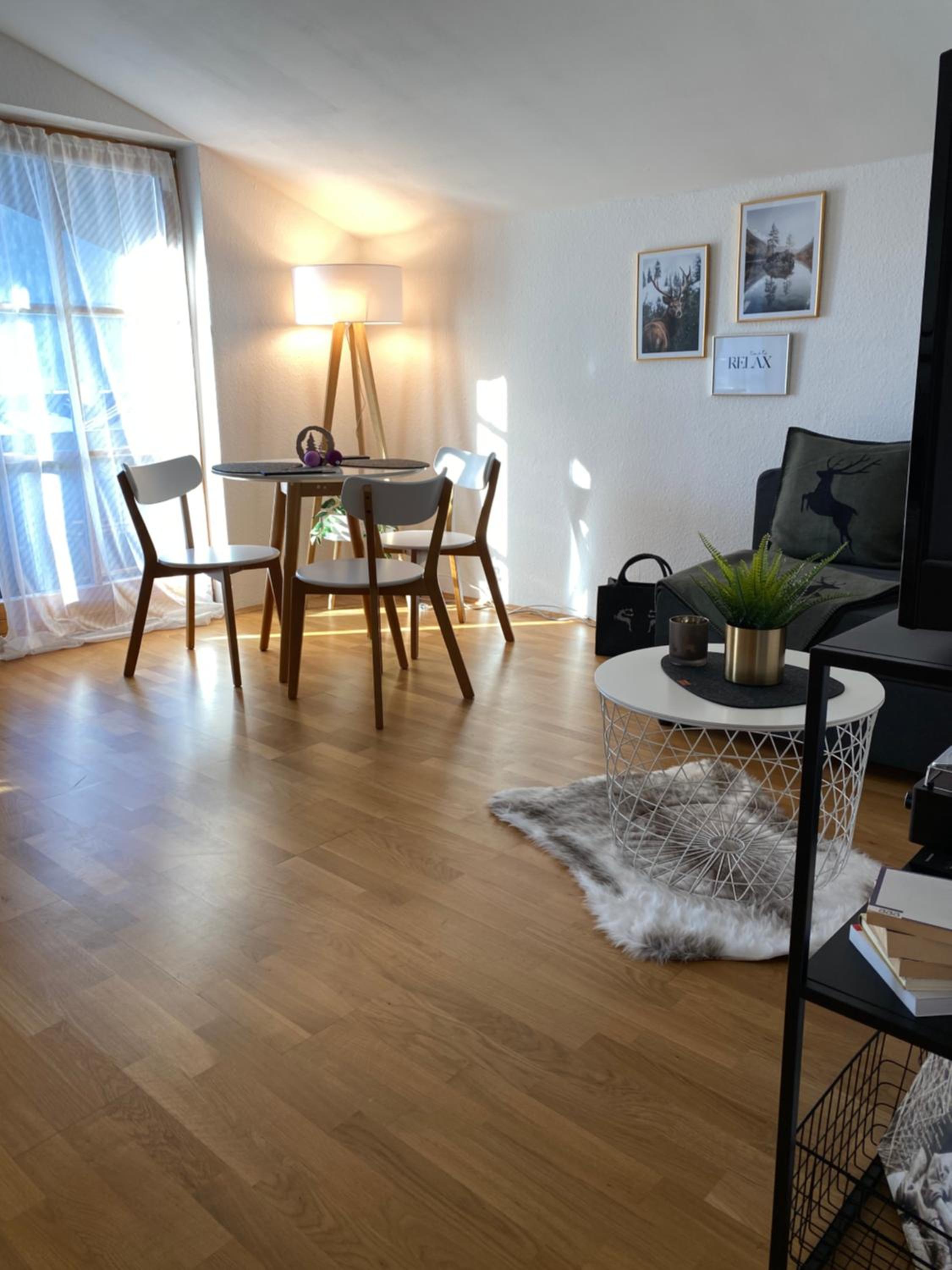NEUES ruhiges Apartment, Bergblick, Stellplatz