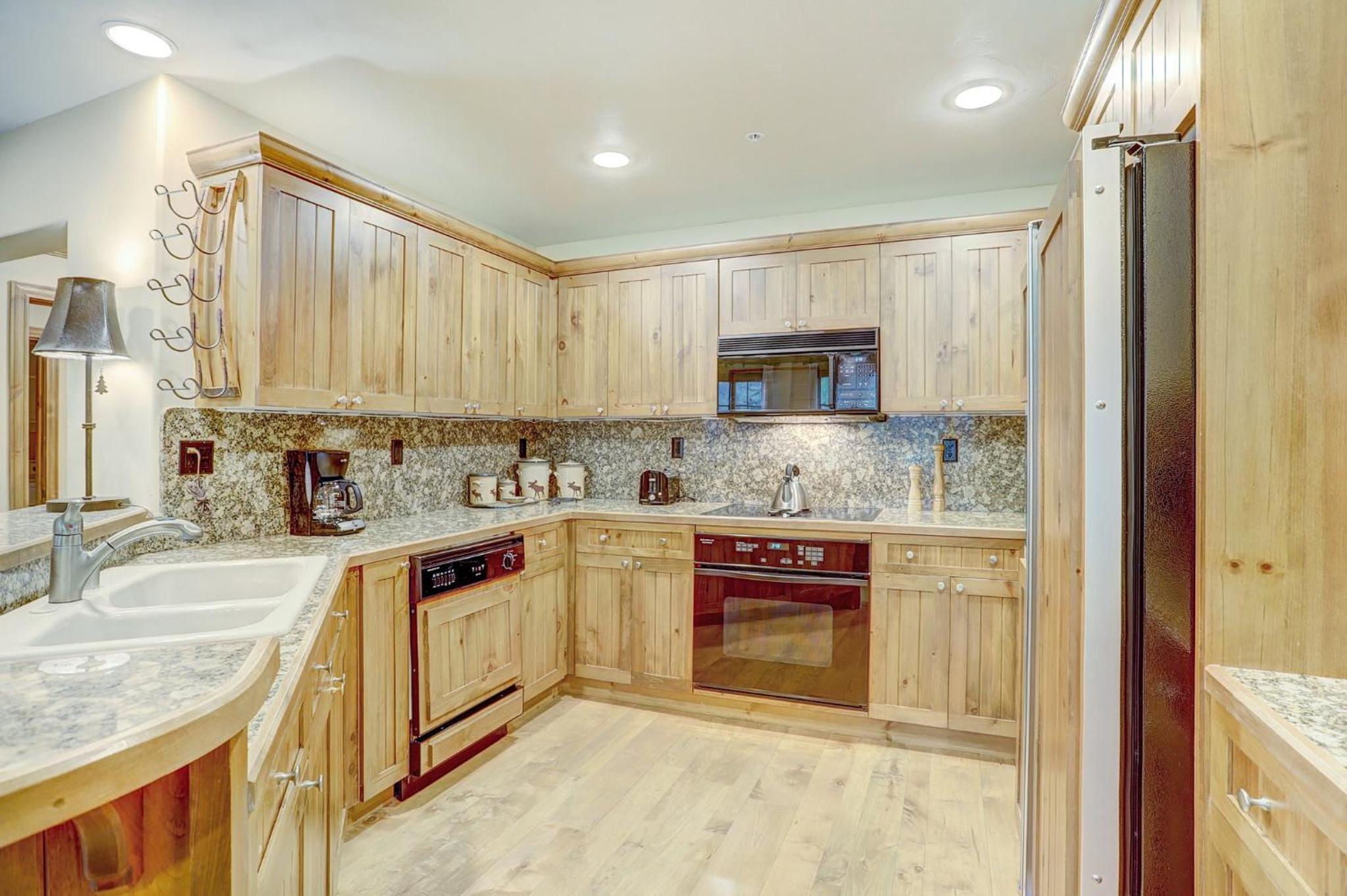 Elkhorn Lodge - Property Image 72