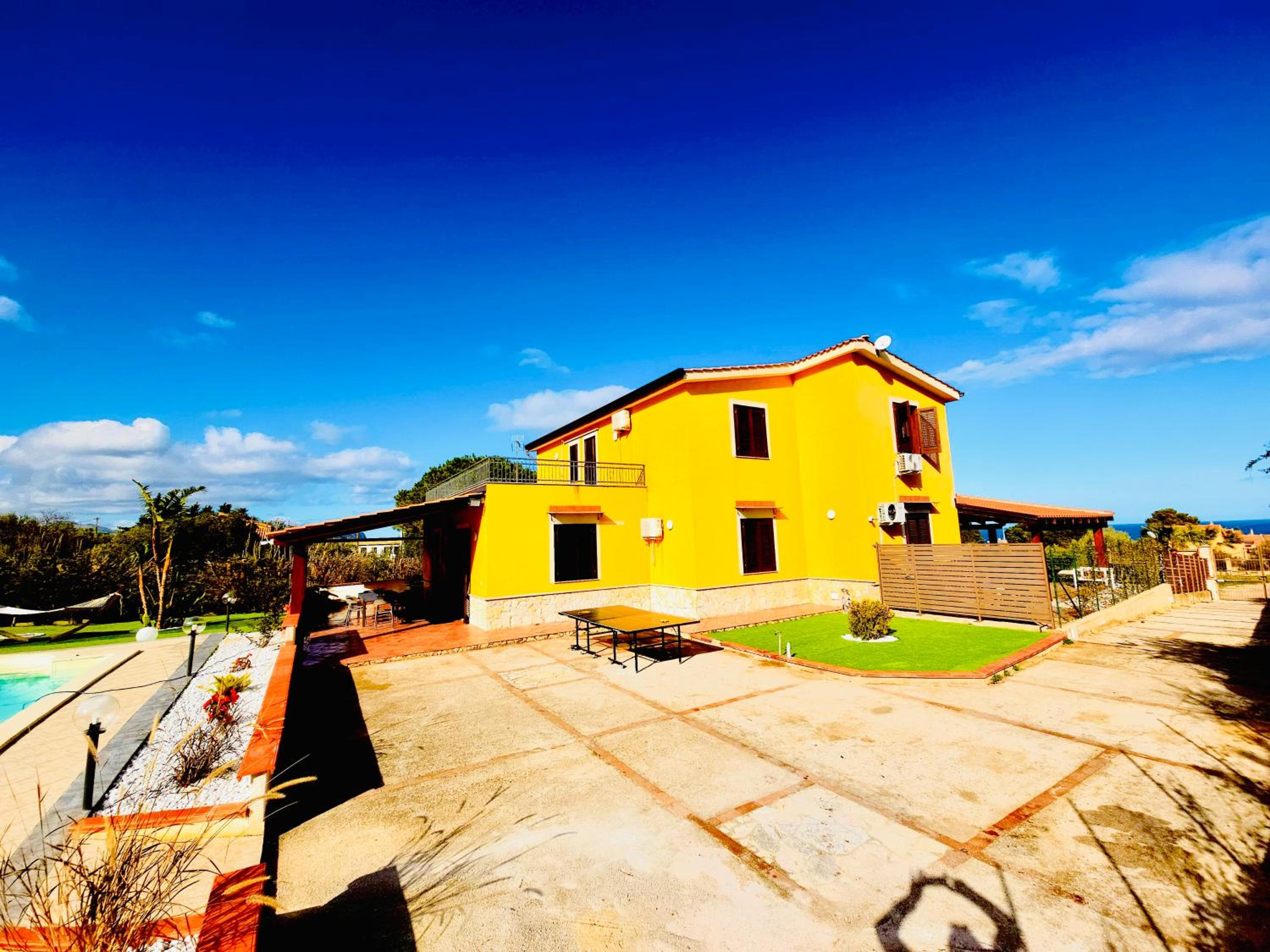 Villa CLARA photo 1