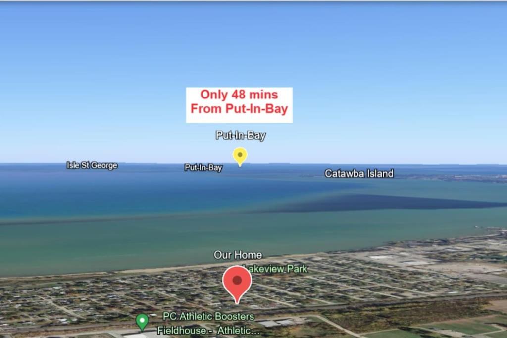 5 Bedroom Home Walking Distance to Beach view 4