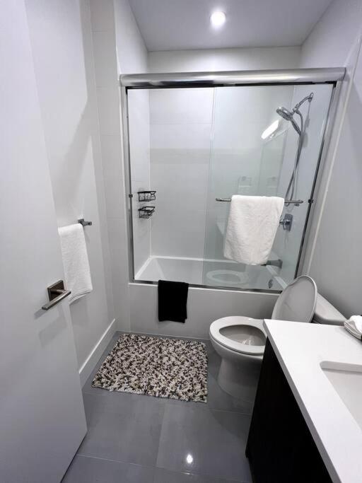 Grand Boulevard Basement Suite
