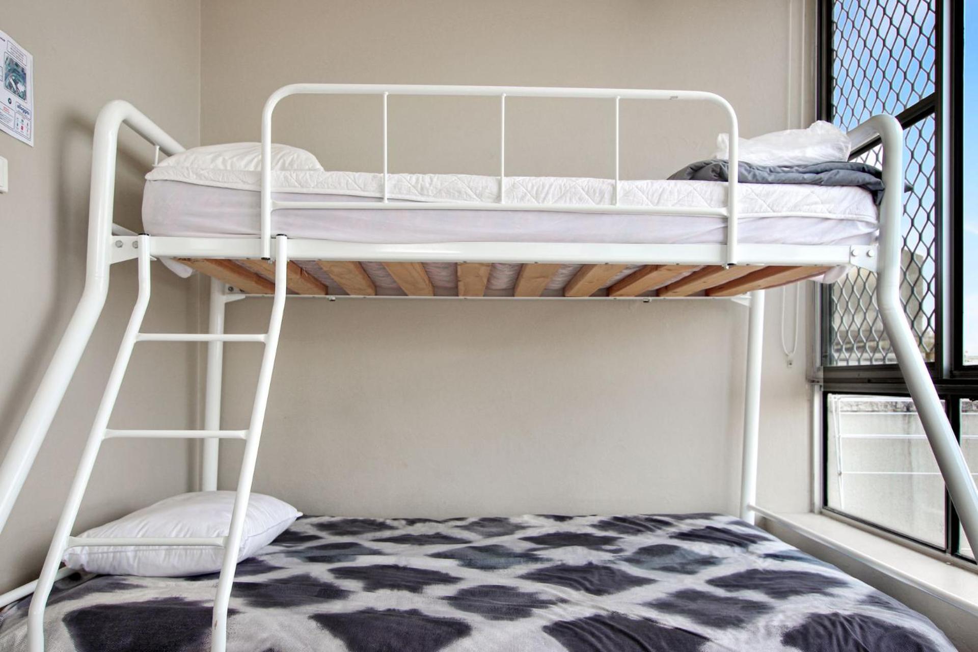Bayview Towers Unit 1 15 Victoria Parade