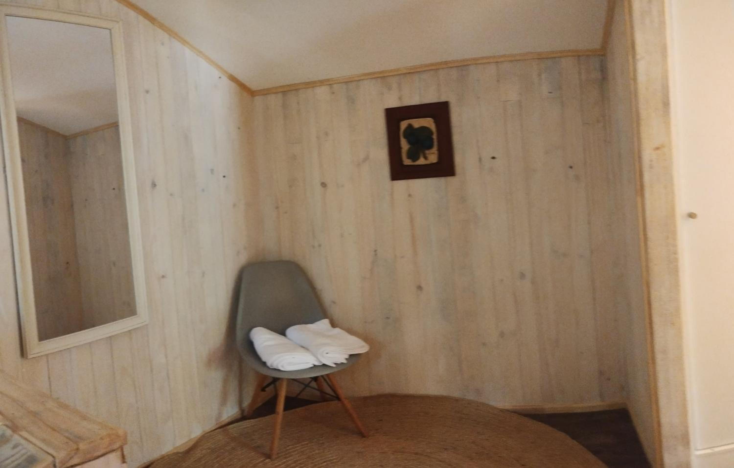Tree lodge molco
