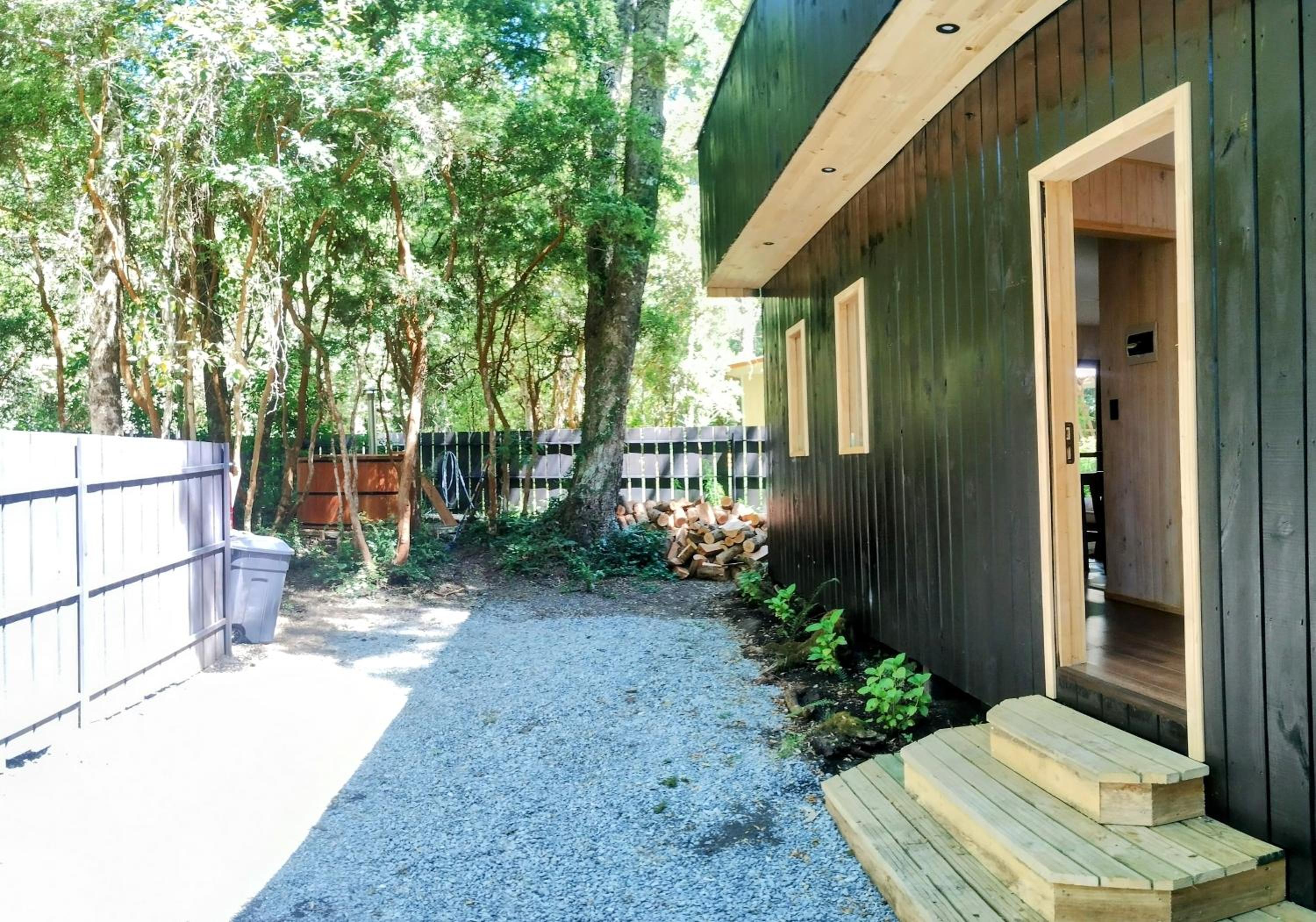 Tree lodge molco