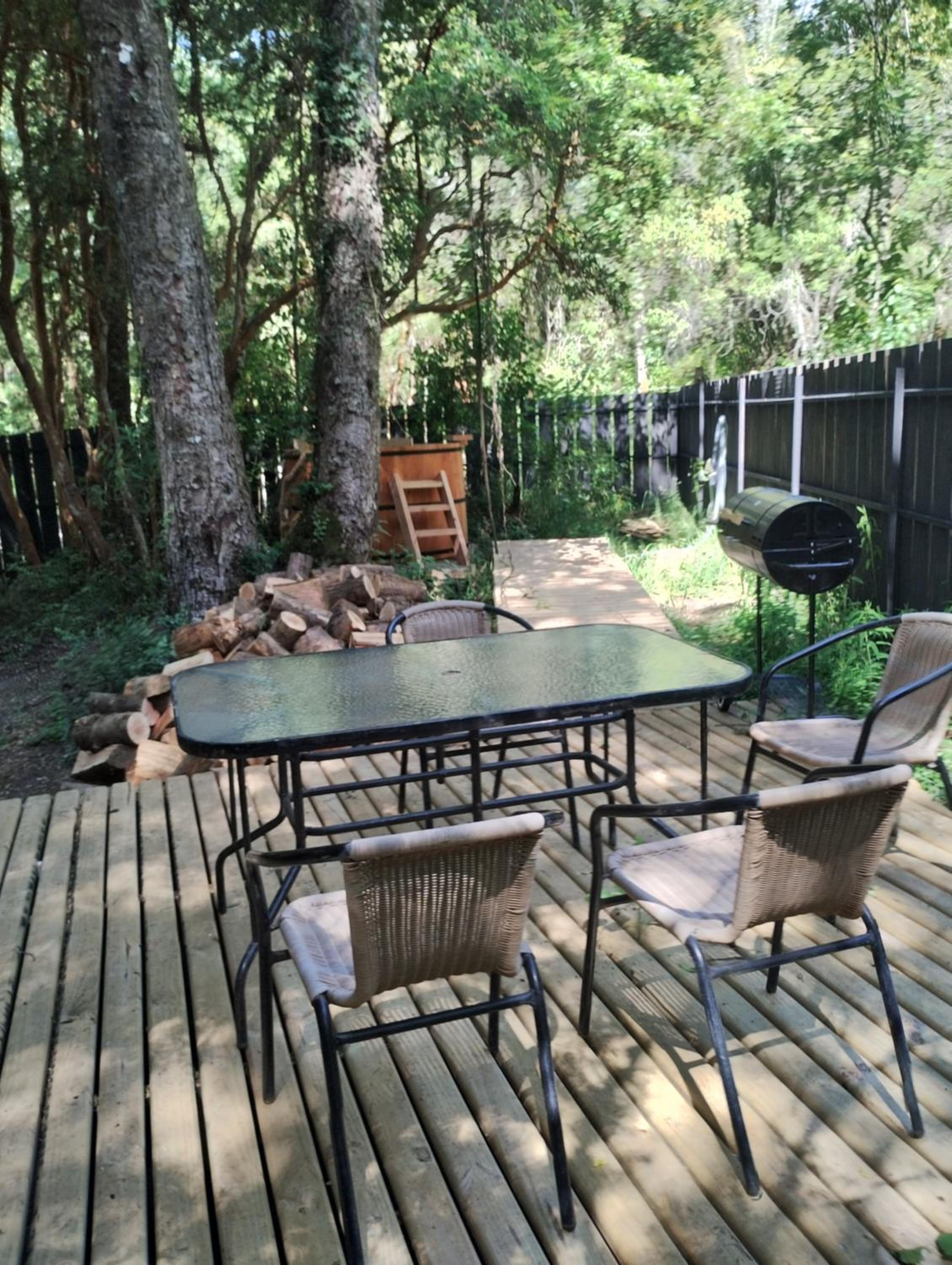 Tree lodge molco