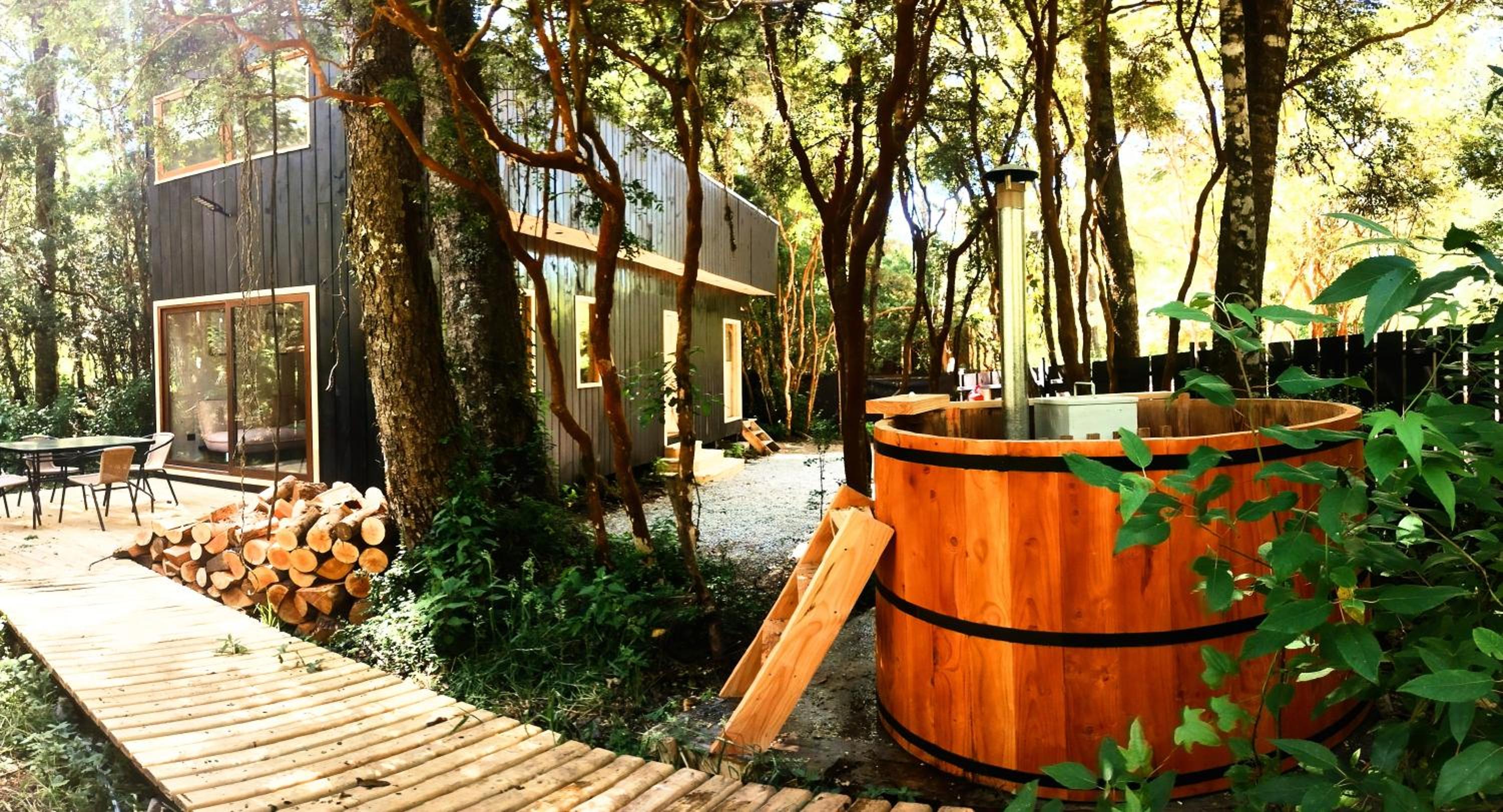 Tree lodge molco