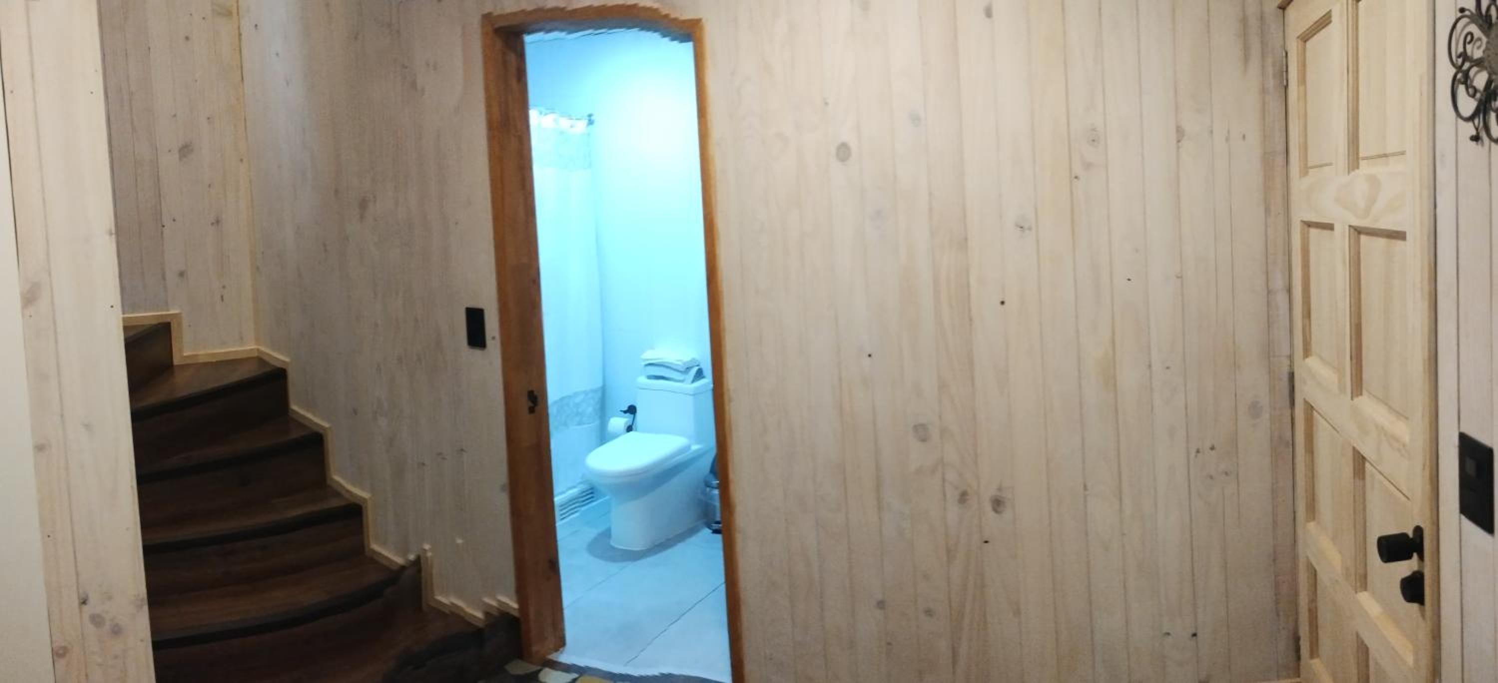 Tree lodge molco