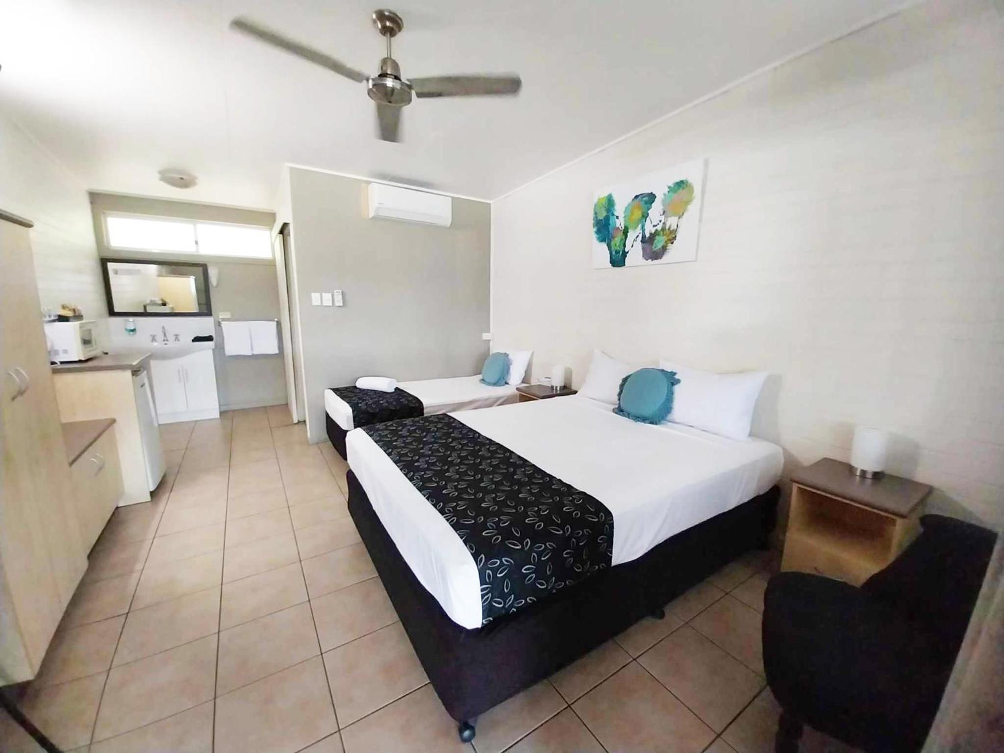 Tropic Coast Motel