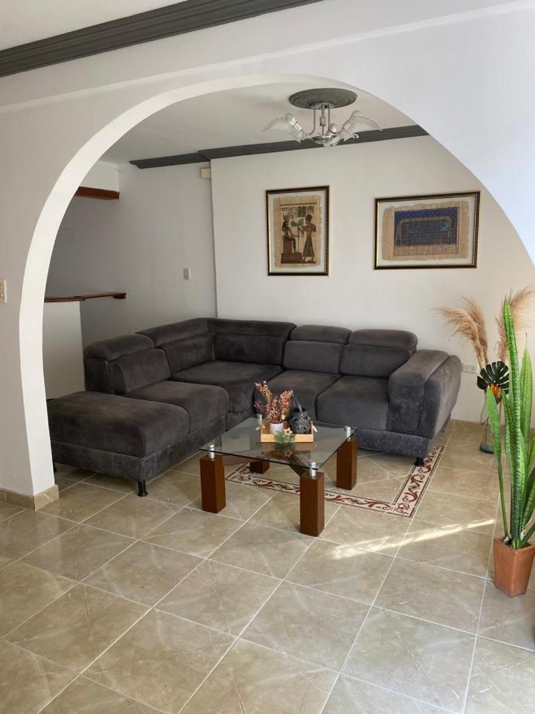 Apartamento, Casa en Buga