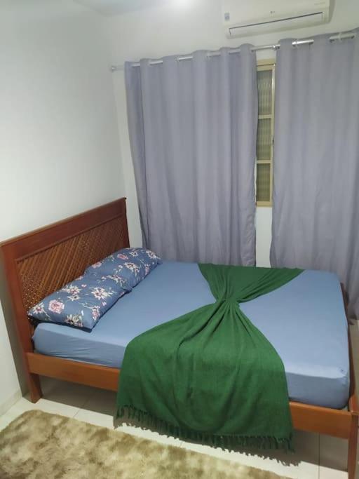 Casa 3min do centro prox. UFMS
