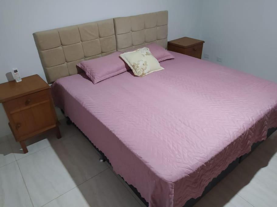 Casa 3min do centro prox. UFMS