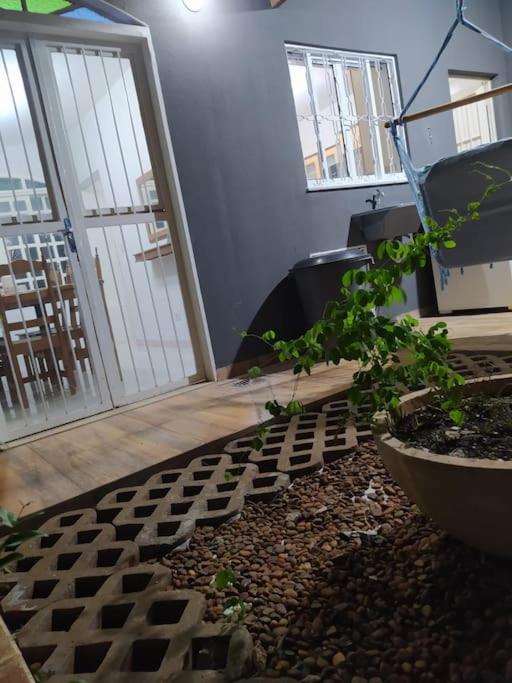 Casa 3min do centro prox. UFMS