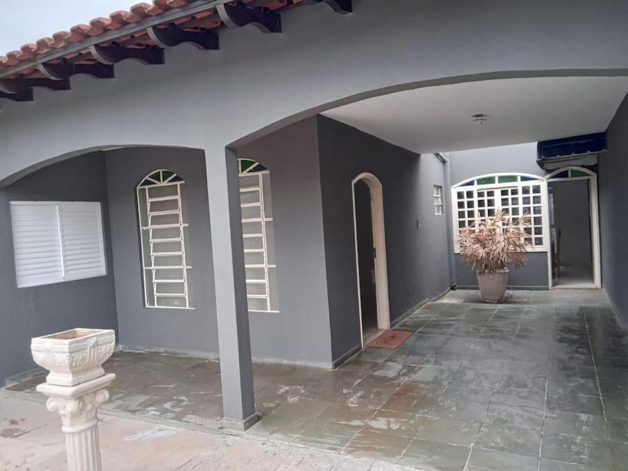 Casa 3min do centro prox. UFMS