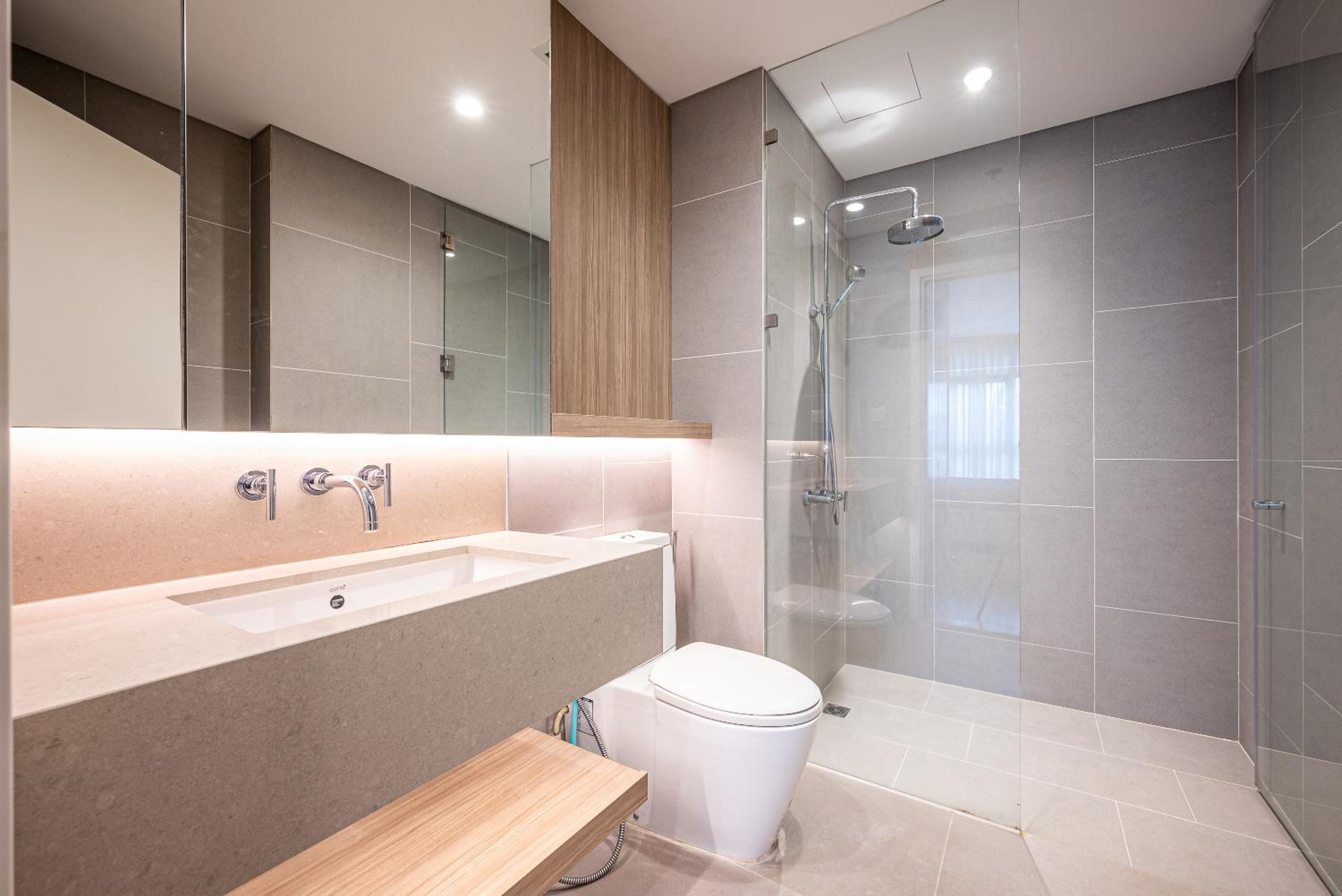 Căn hộ 2 phòng ngủ 2 phía 108 sqm có bancony rộng tại City garden