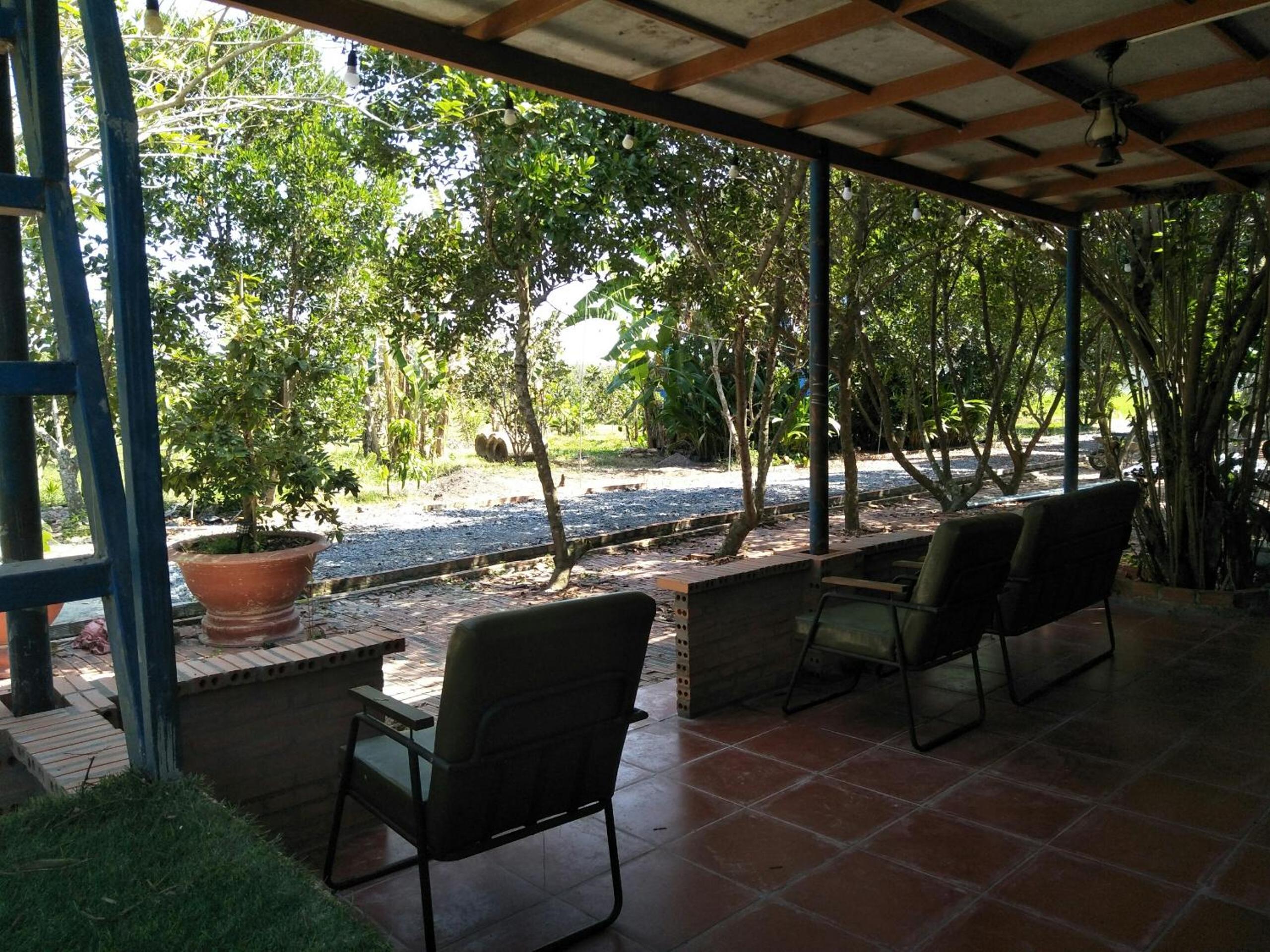 LA'S FARMSTAY