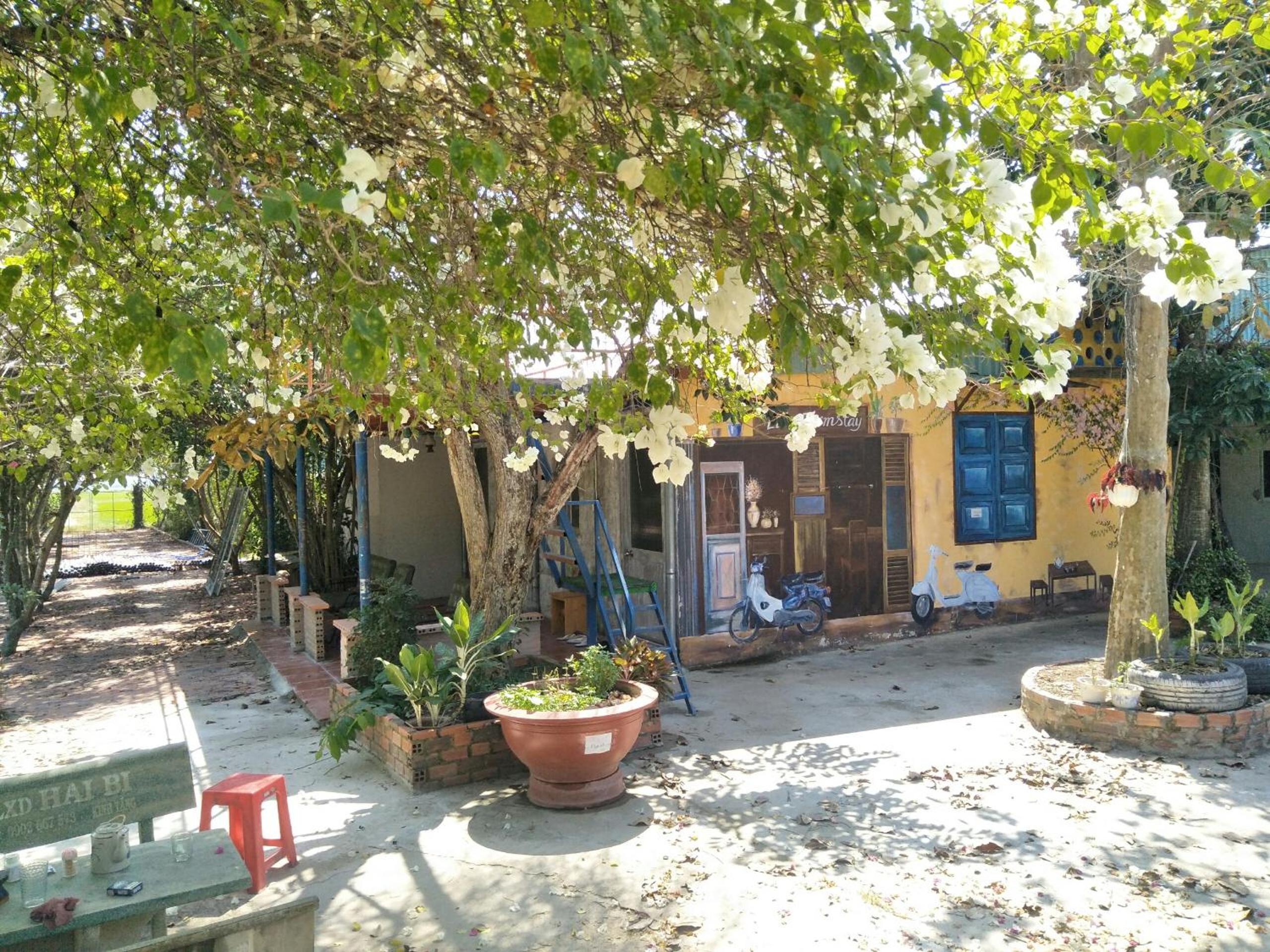LA'S FARMSTAY