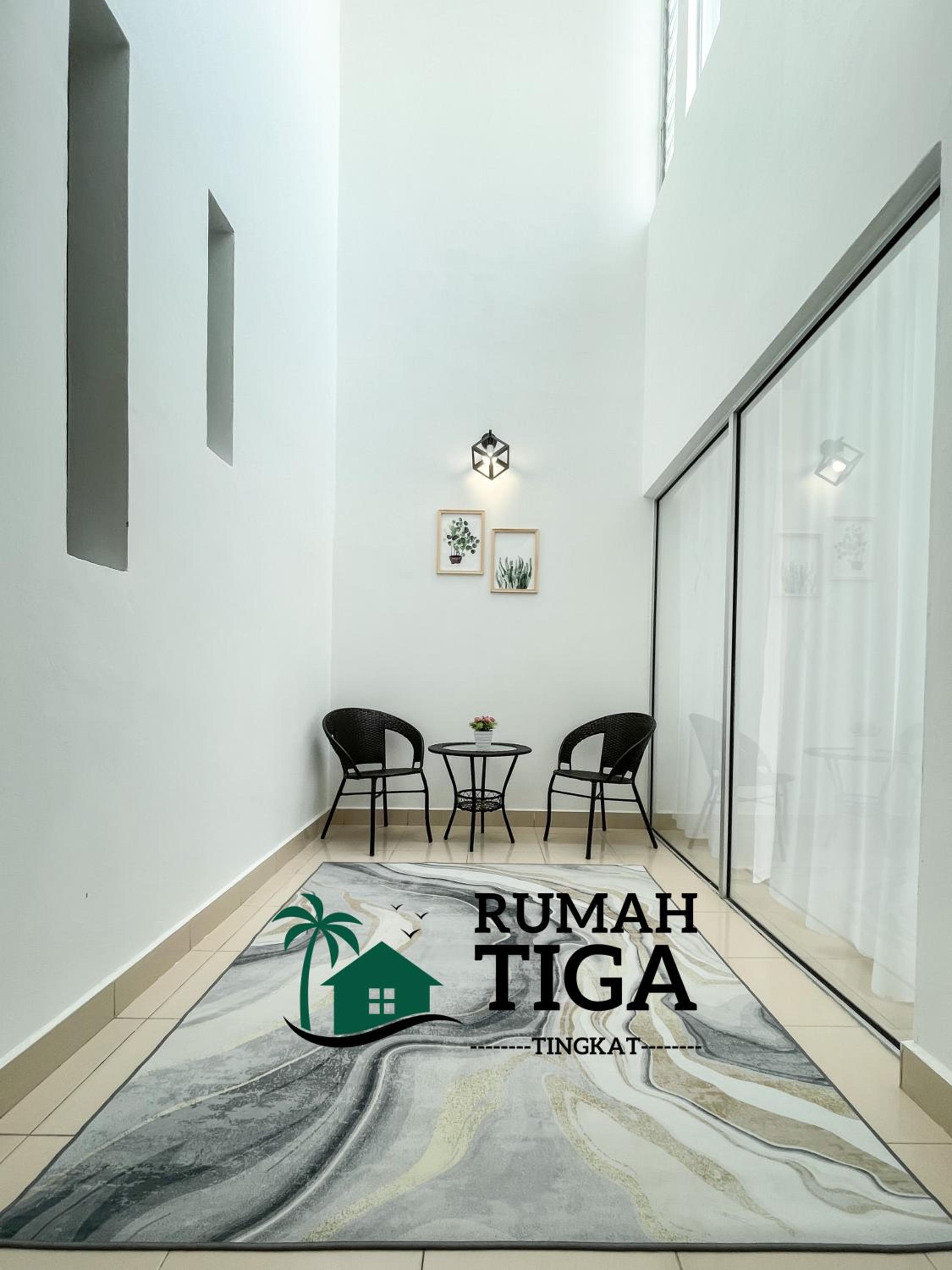 Rumah Tiga Tingkat 6BR4B Full Home SPACIOUS Kuantan photo 7