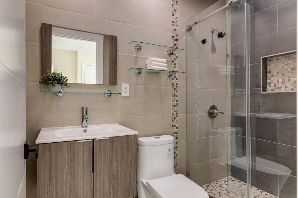 Burbank Vacations - 5 bedroom villa Burbank - Property Image 39