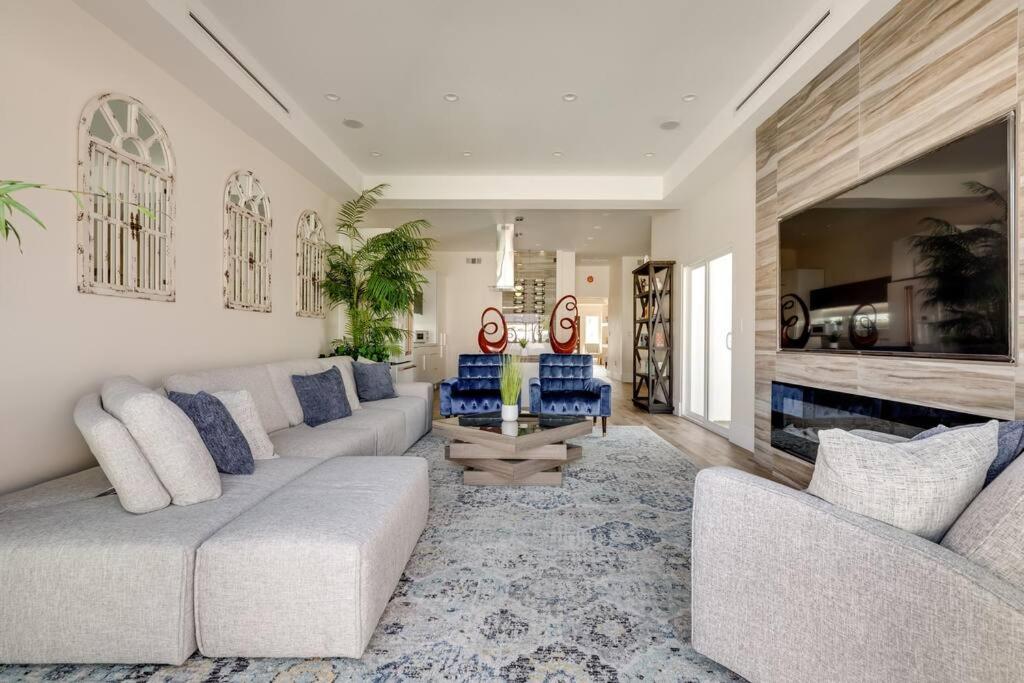 Burbank Vacations - 5 bedroom villa Burbank - Property Image 20