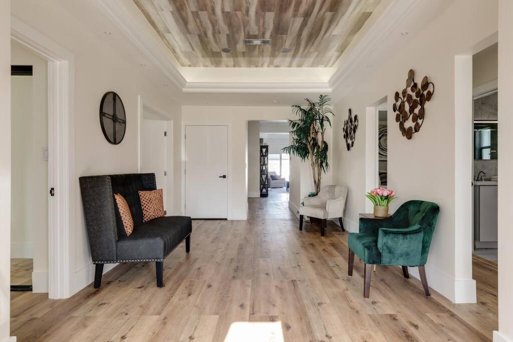 Burbank Vacations - 5 bedroom villa Burbank - Property Image 19