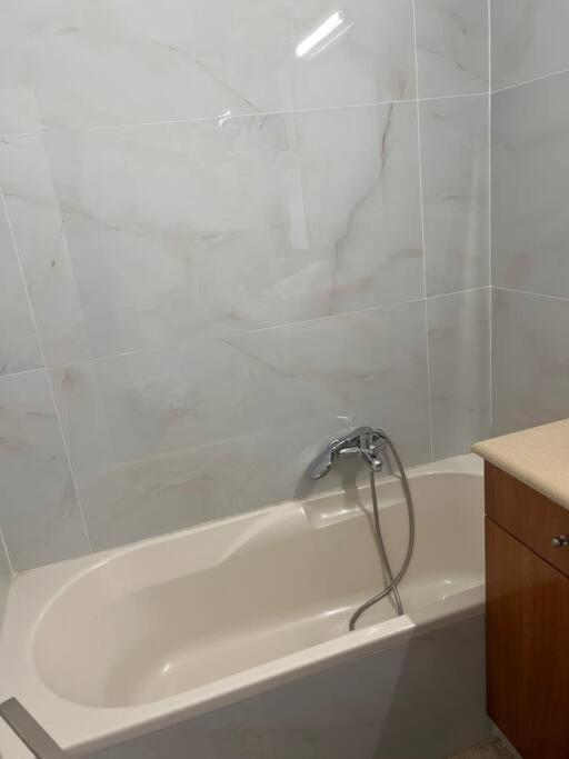 Beach Apartment - Ramat Aviv view 5