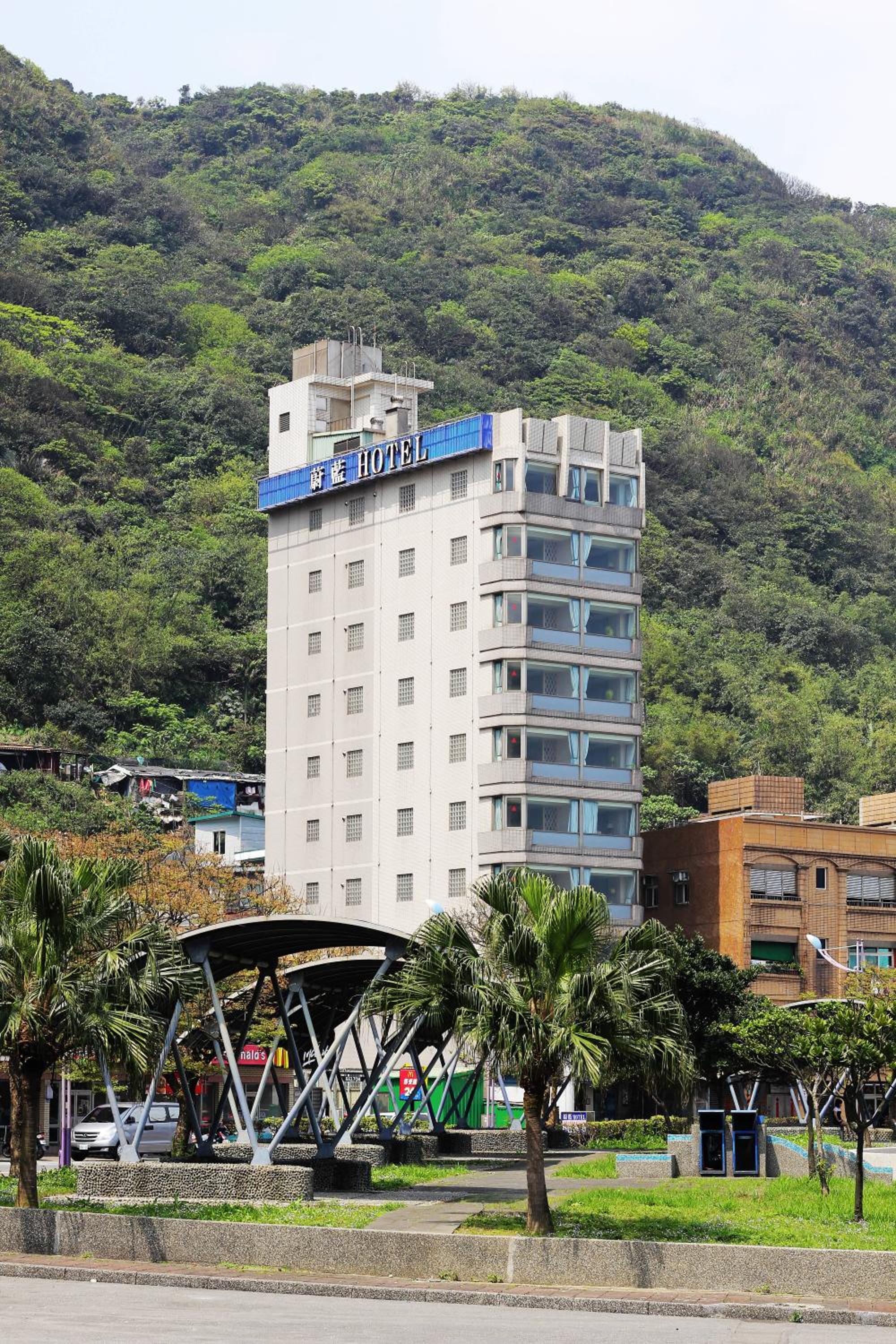 Blue Ocean Hotel