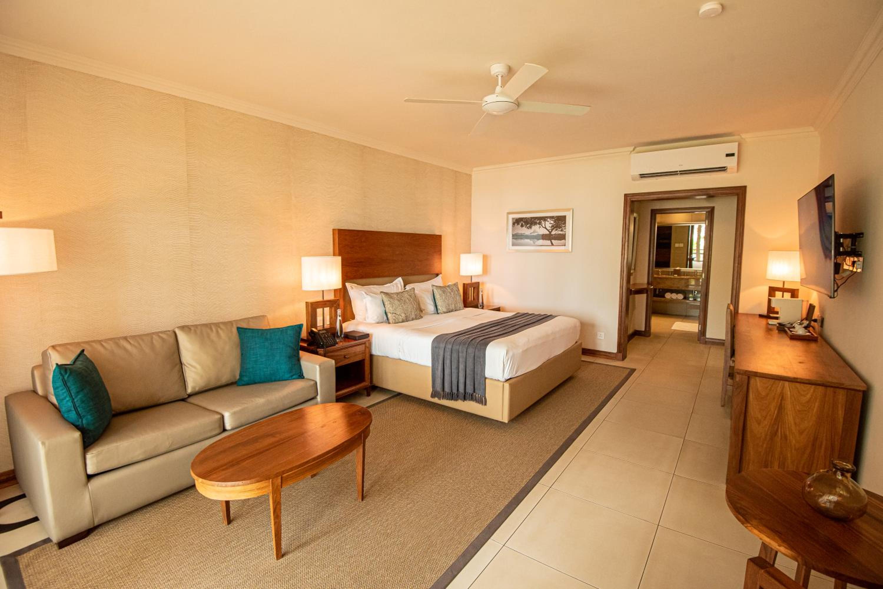 Sands Suites Resort & Spa 9