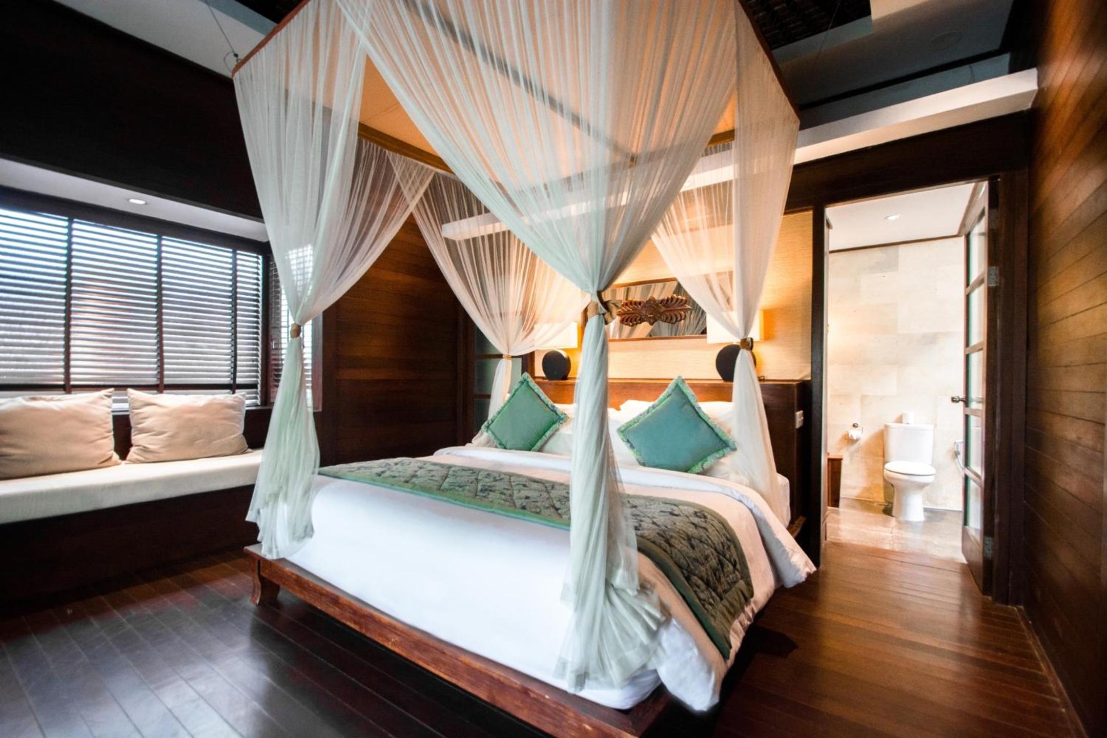 Lembongan Beach Club & Resort