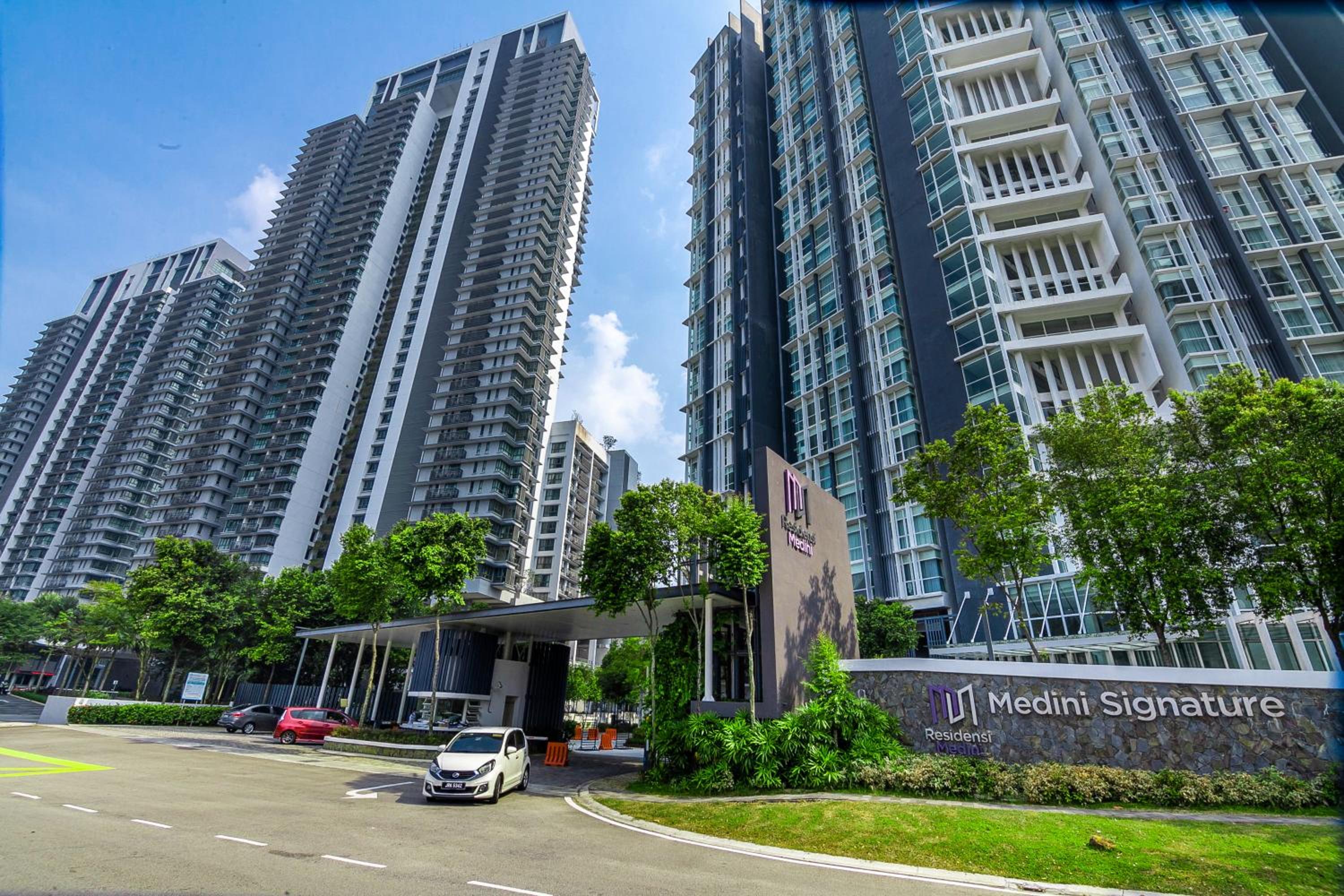 Family Luxury Condo with Slides near Legoland, Medini Signature by KidsCastle