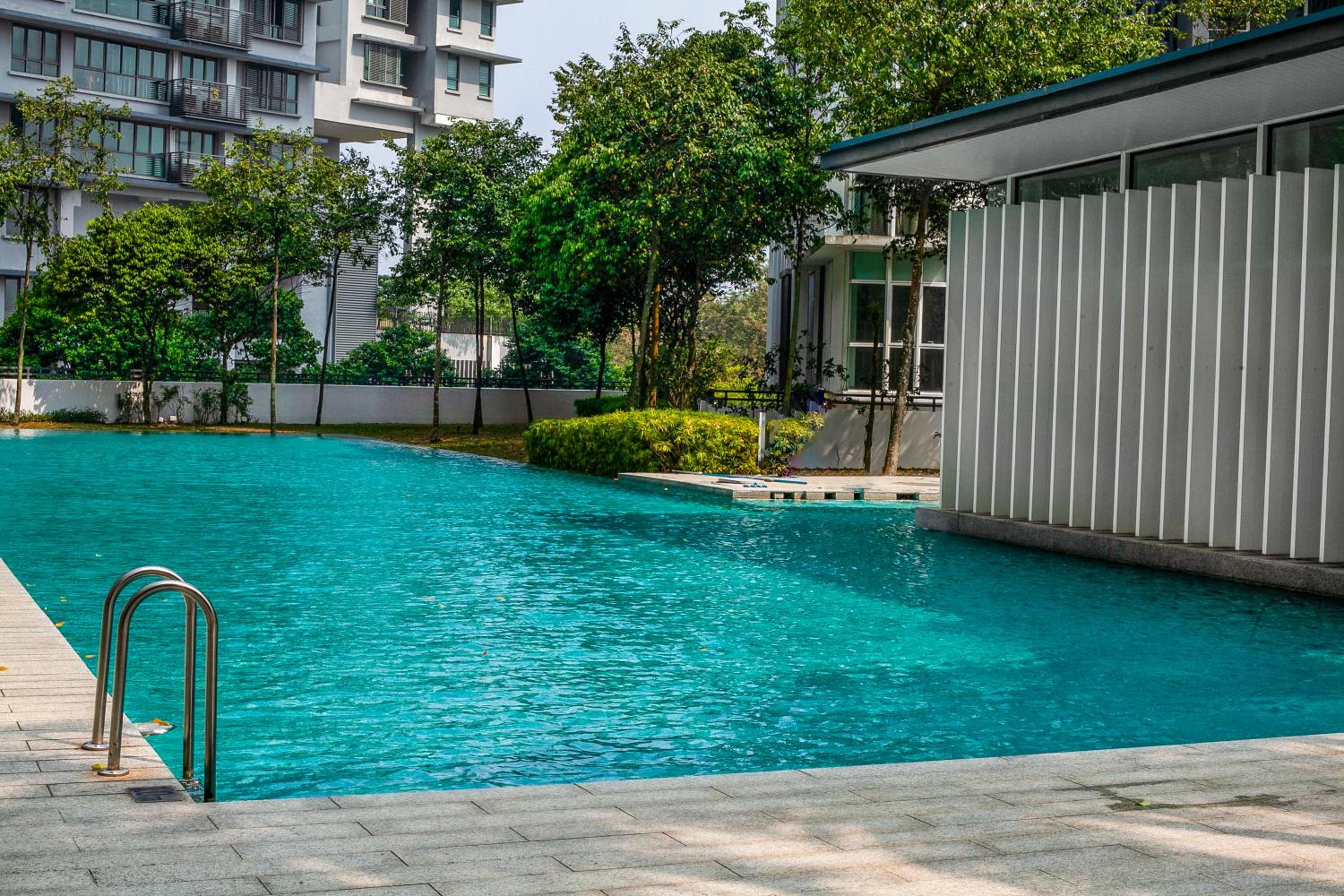 Family Luxury Condo with Slides near Legoland, Medini Signature by KidsCastle