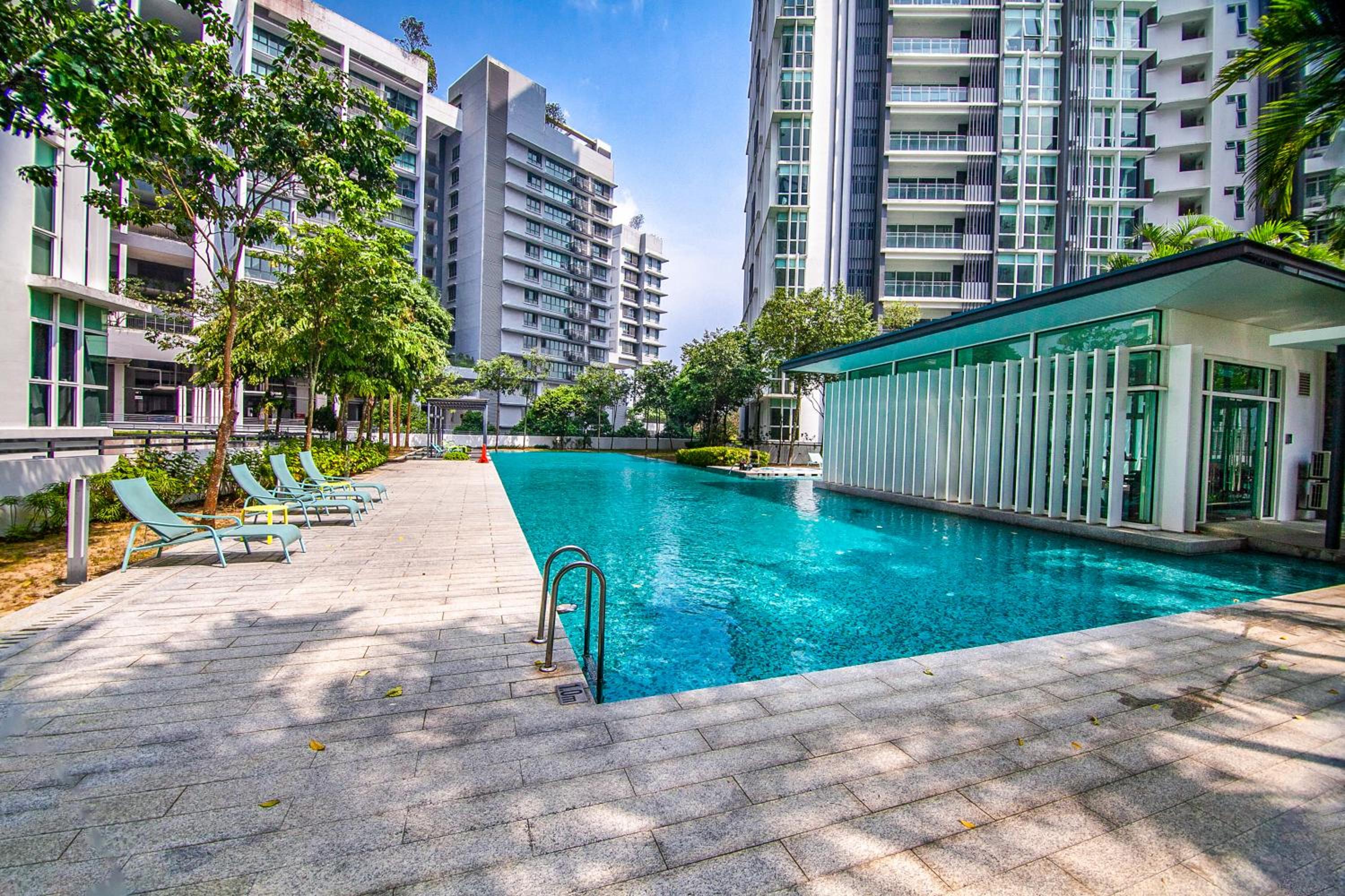Family Luxury Condo with Slides near Legoland, Medini Signature by KidsCastle