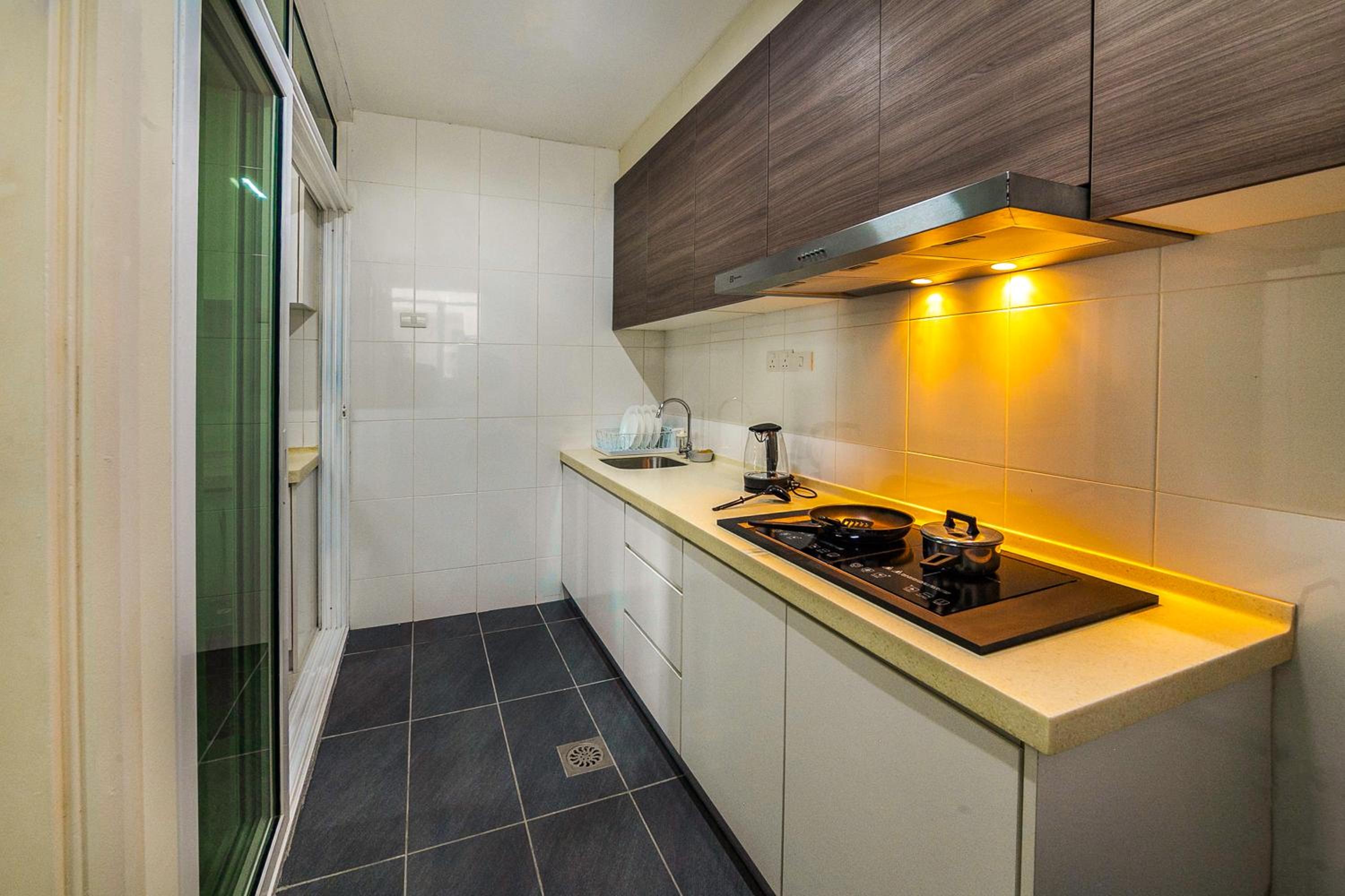 Family Luxury Condo with Slides near Legoland, Medini Signature by KidsCastle