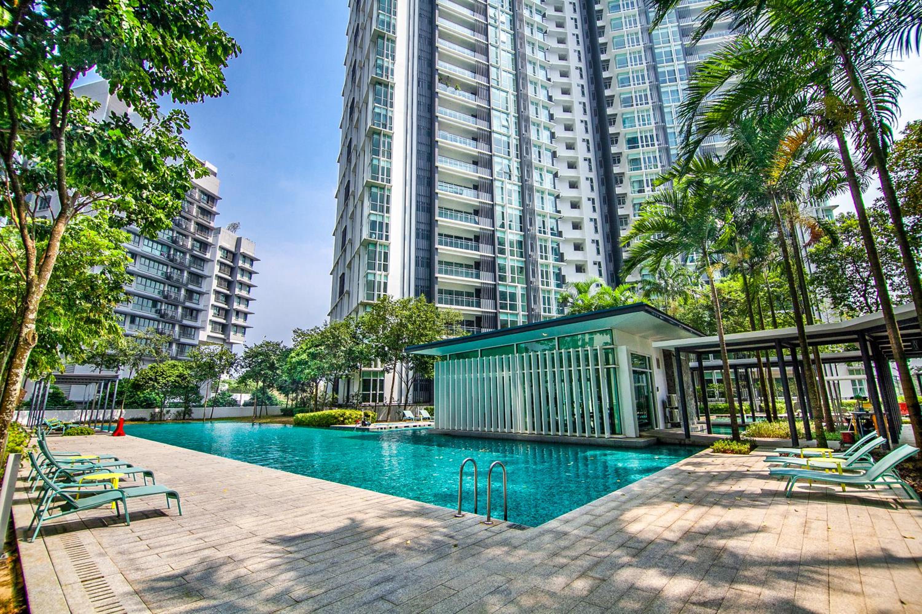 Family Luxury Condo with Slides near Legoland, Medini Signature by KidsCastle