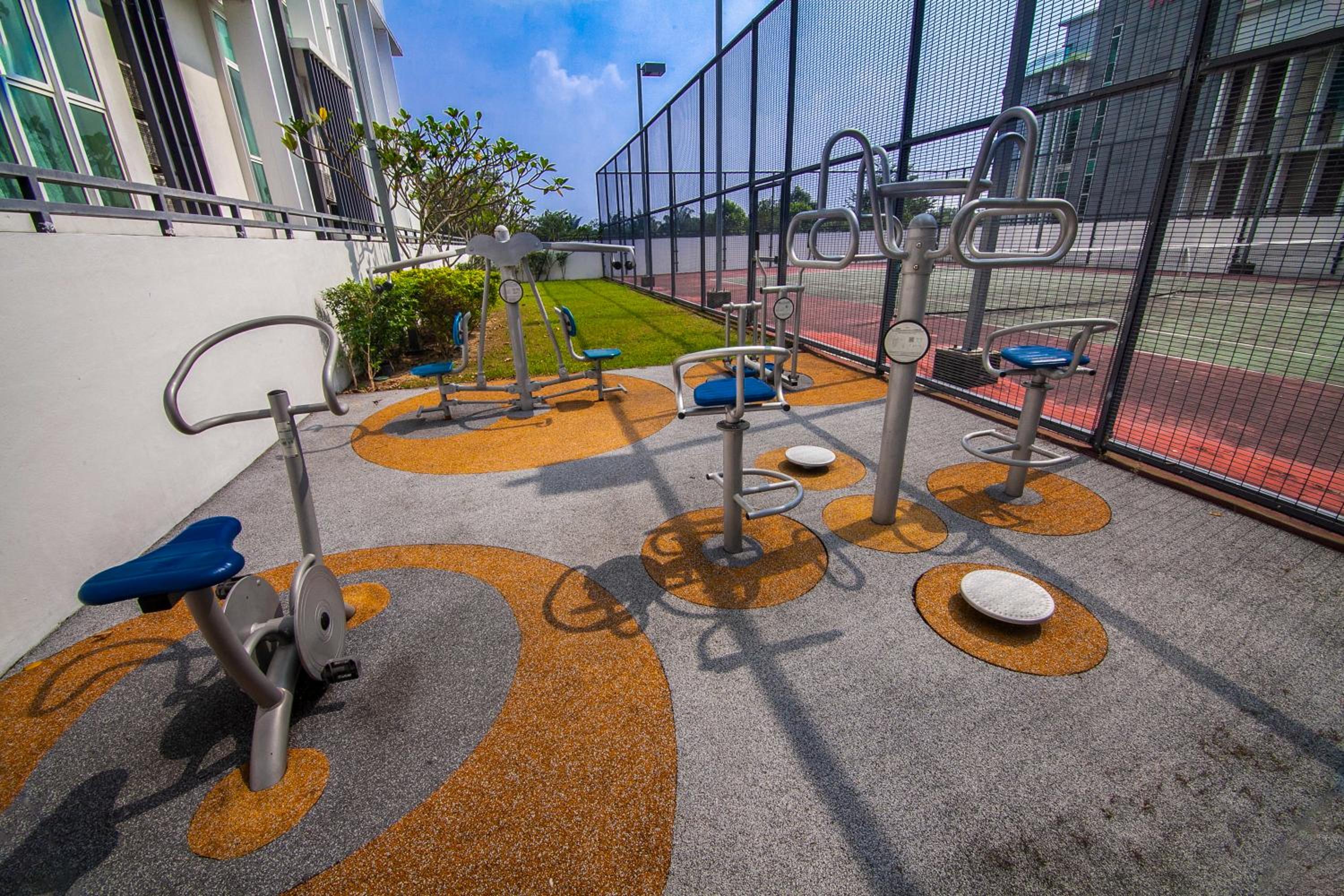 Family Luxury Condo with Slides near Legoland, Medini Signature by KidsCastle