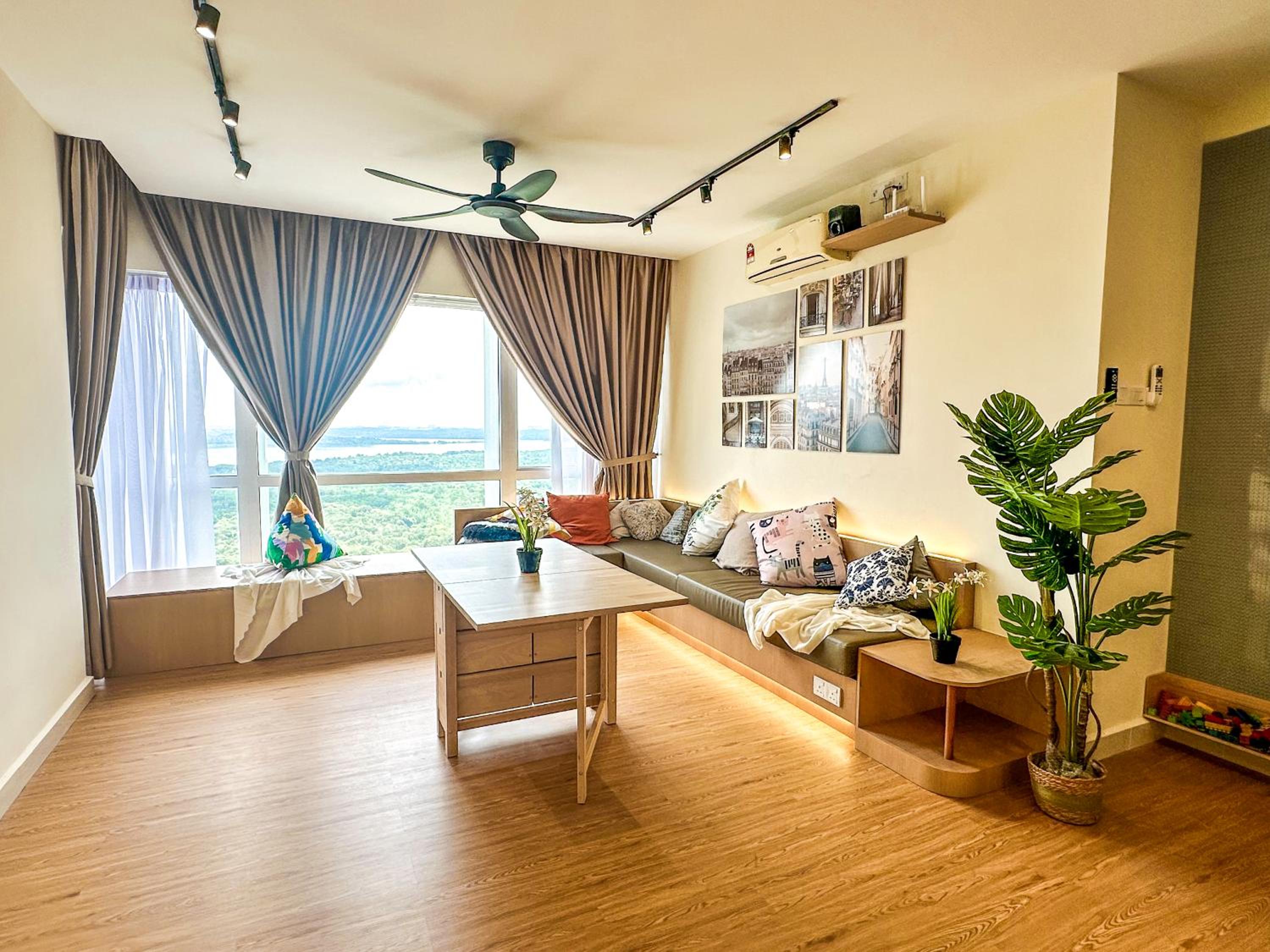Family Luxury Condo with Slides near Legoland, Medini Signature by KidsCastle