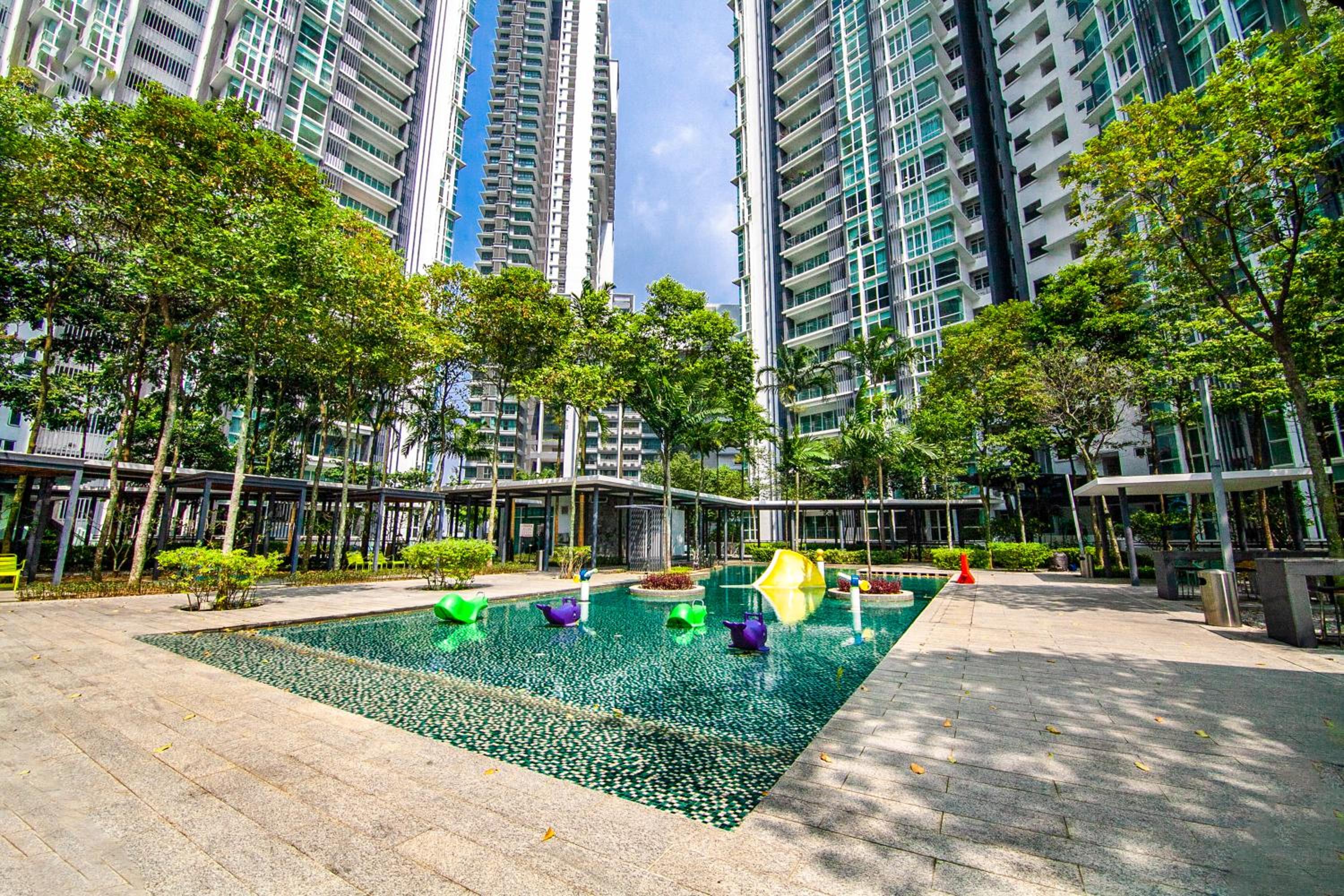 Family Luxury Condo with Slides near Legoland, Medini Signature by KidsCastle photo 4