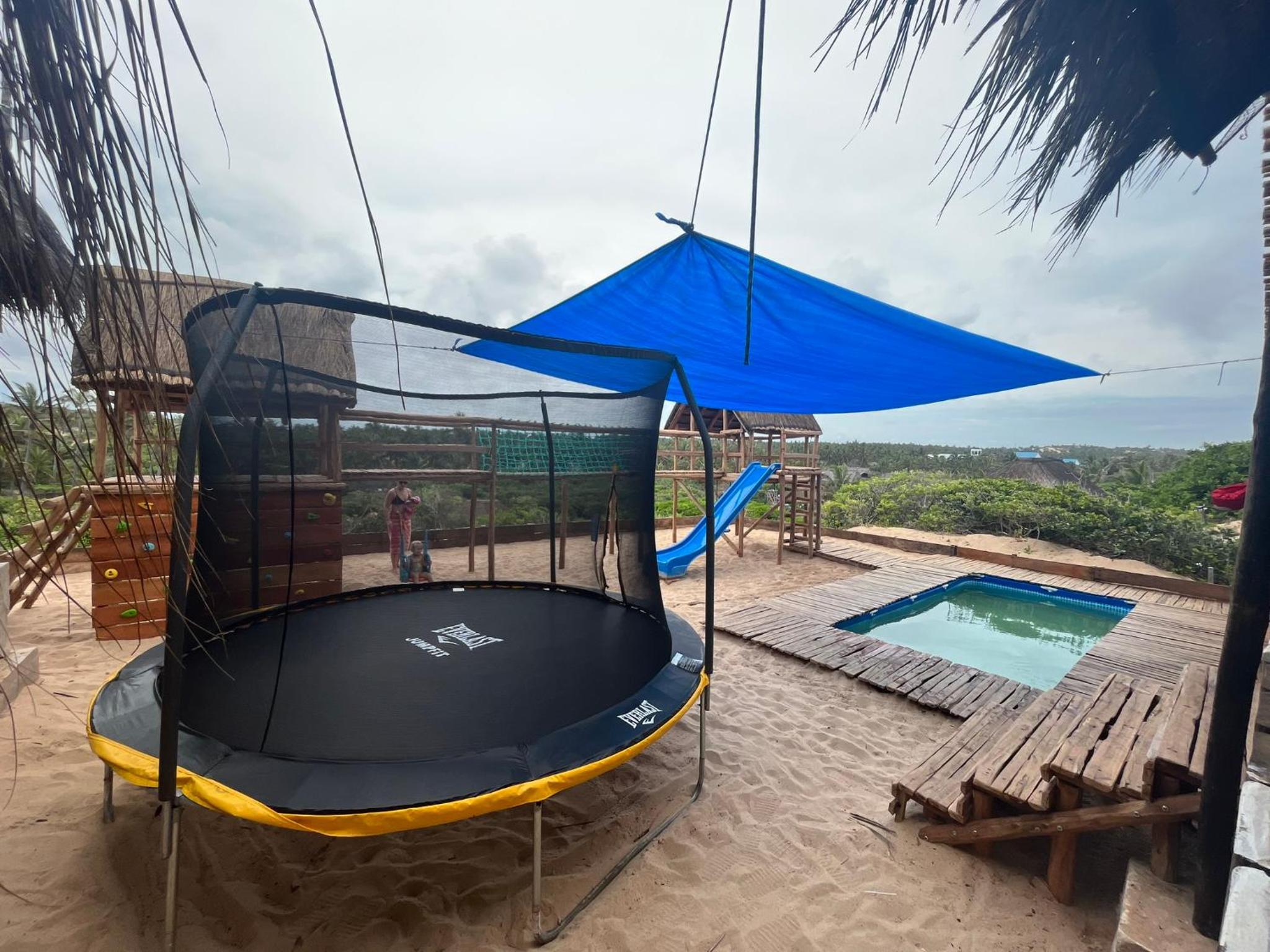 Mango Beach Resort