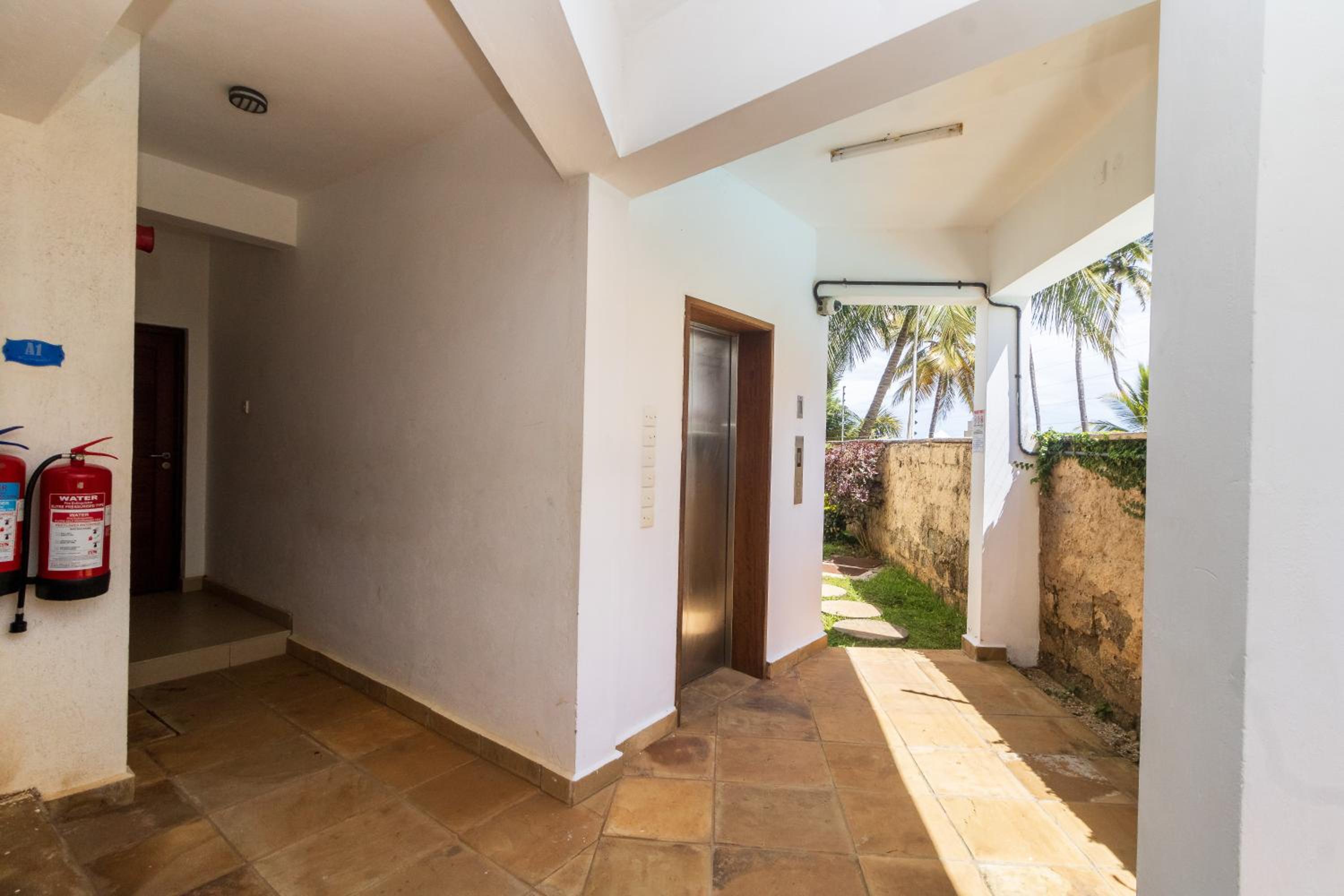 LUXURY 3 BEDROOM BEACH FRONT APARTMENT
