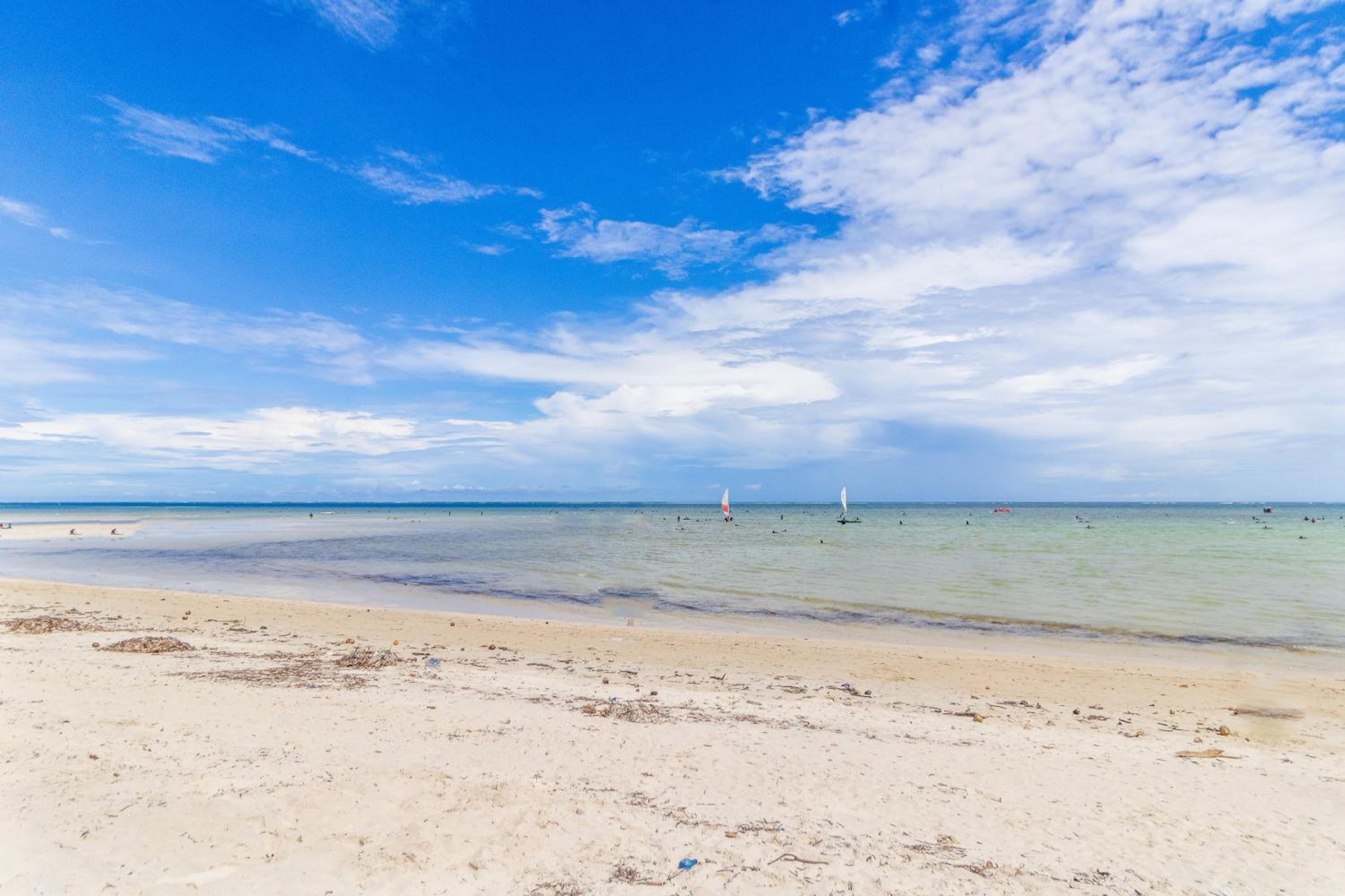 LUXURY 3 BEDROOM BEACH FRONT APARTMENT