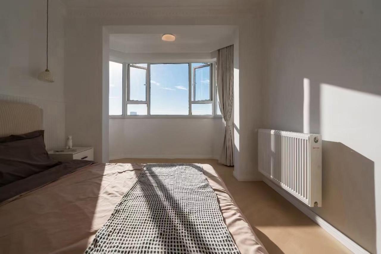4 Bedroom Apartment with Bund View