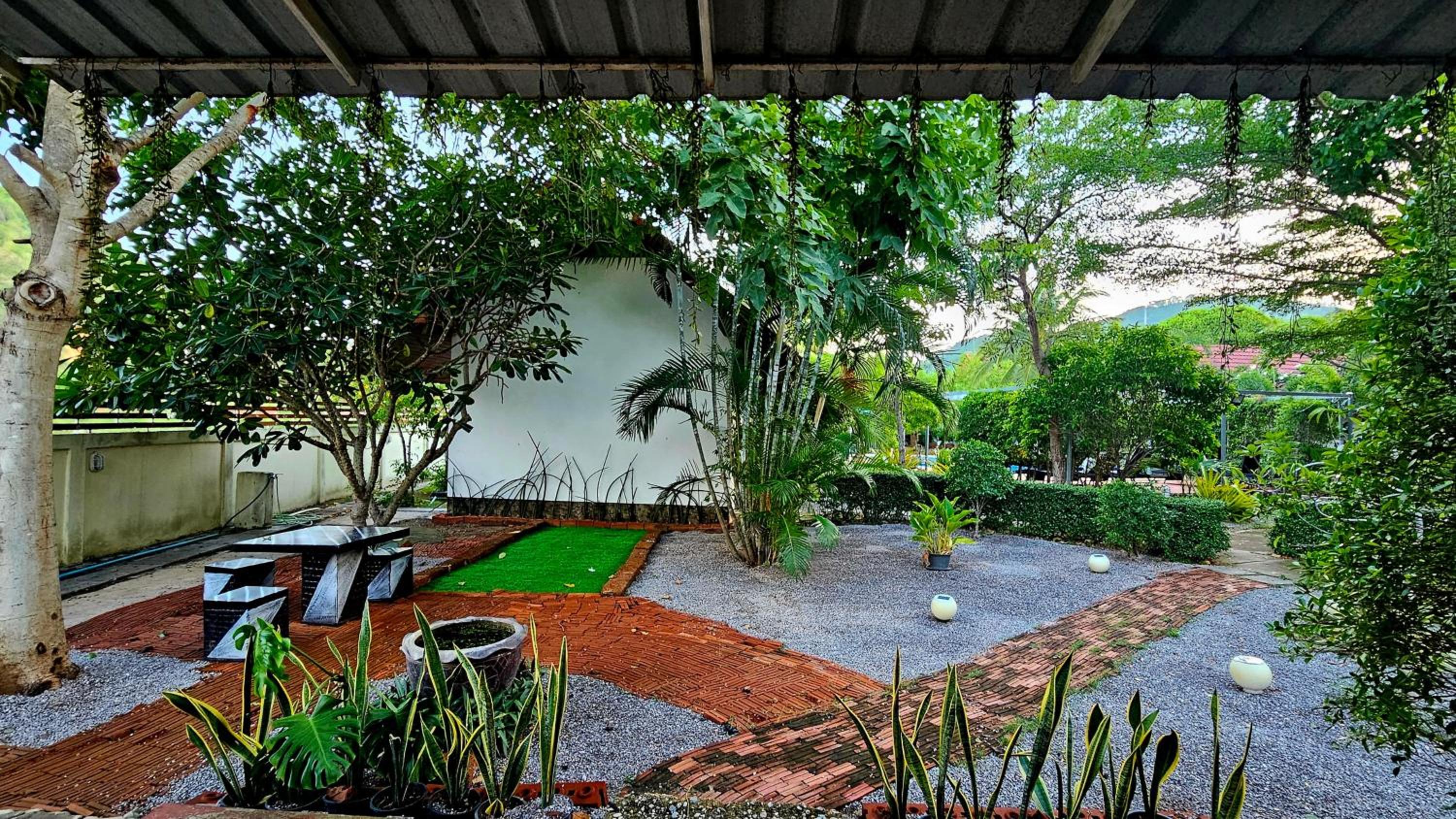The Hillside Pranburi Resort