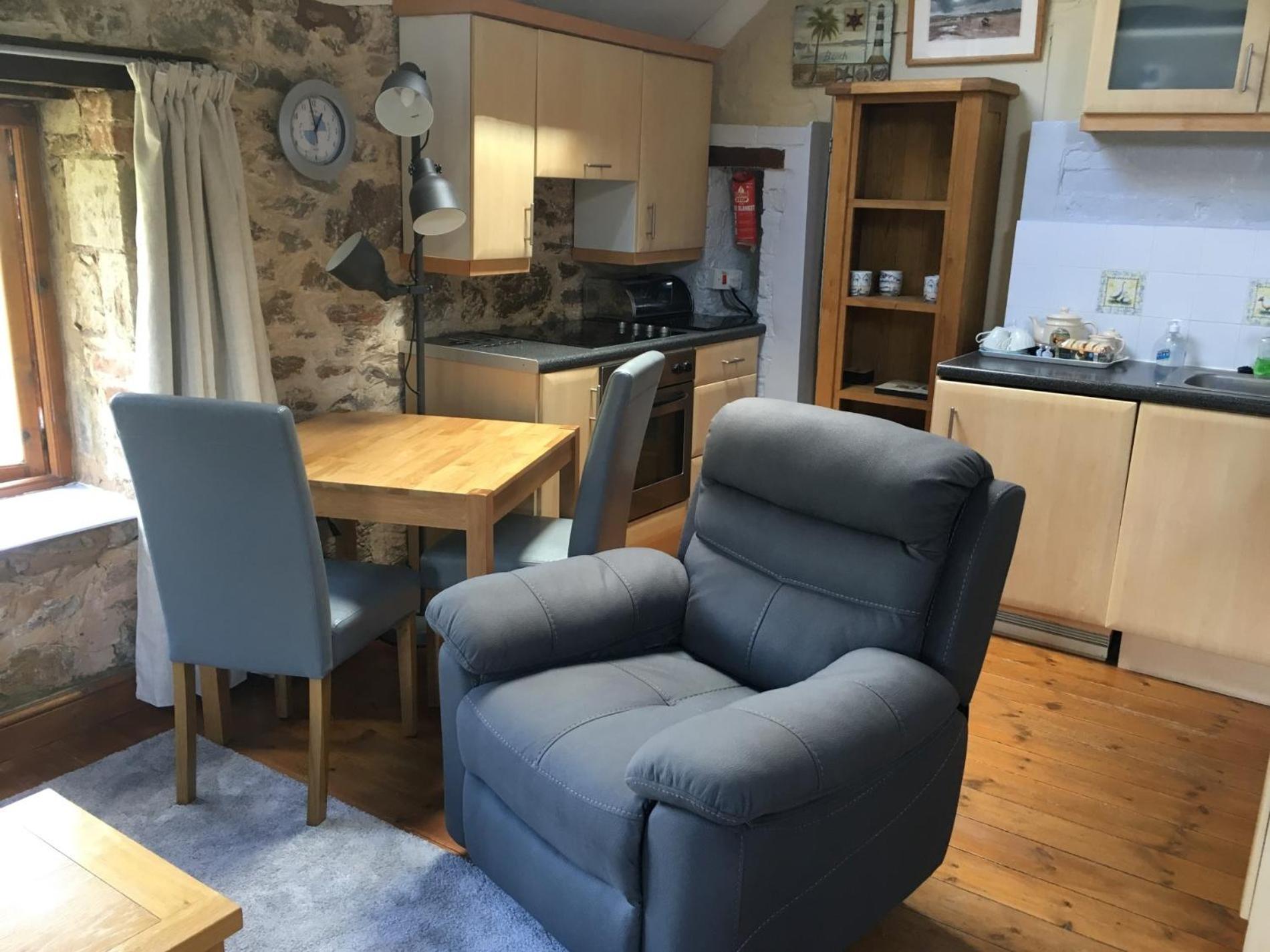 1 Bed in Exeter oc-warre view 5