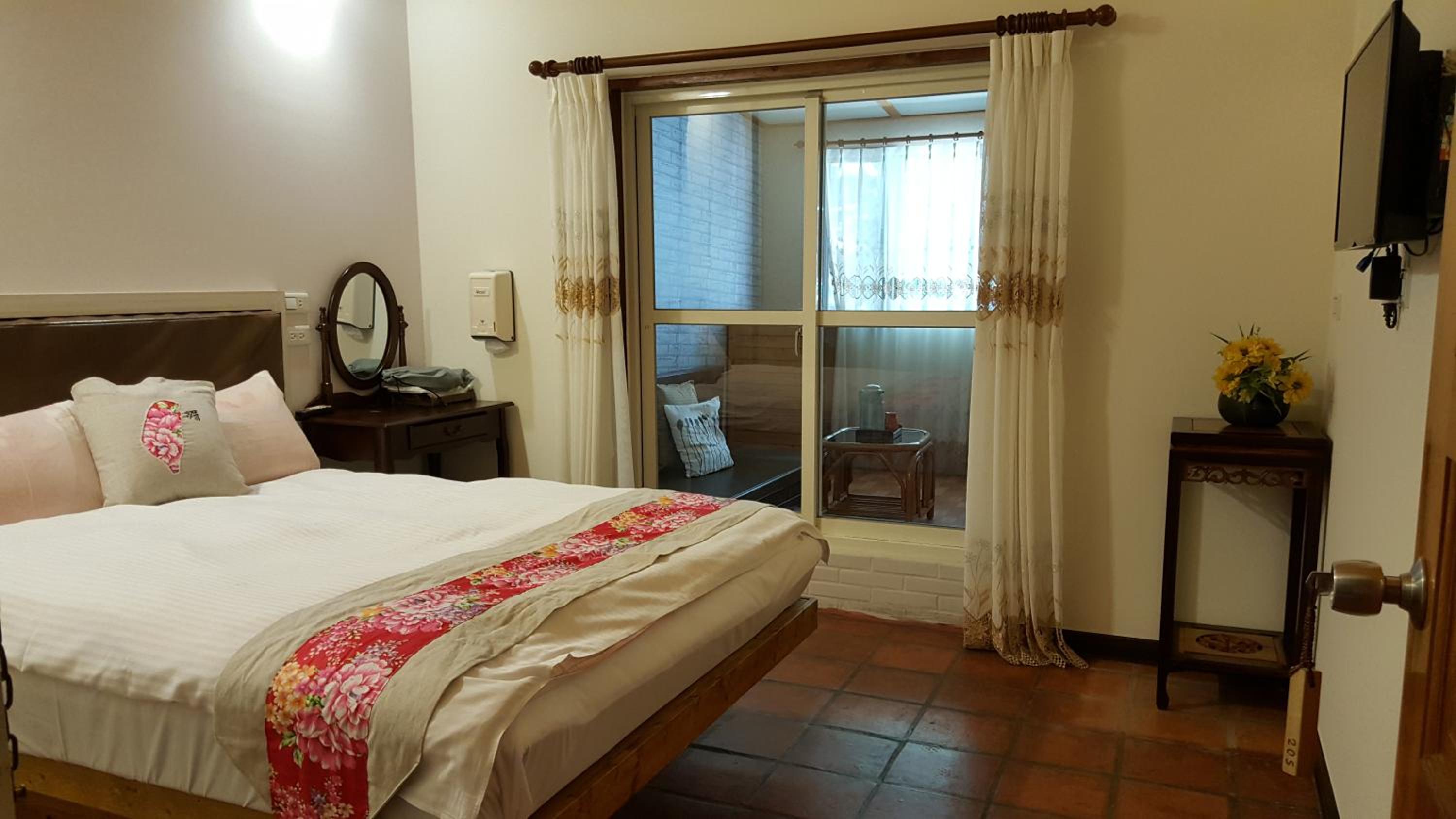 Shan Shui-Yuan Vege Guest House