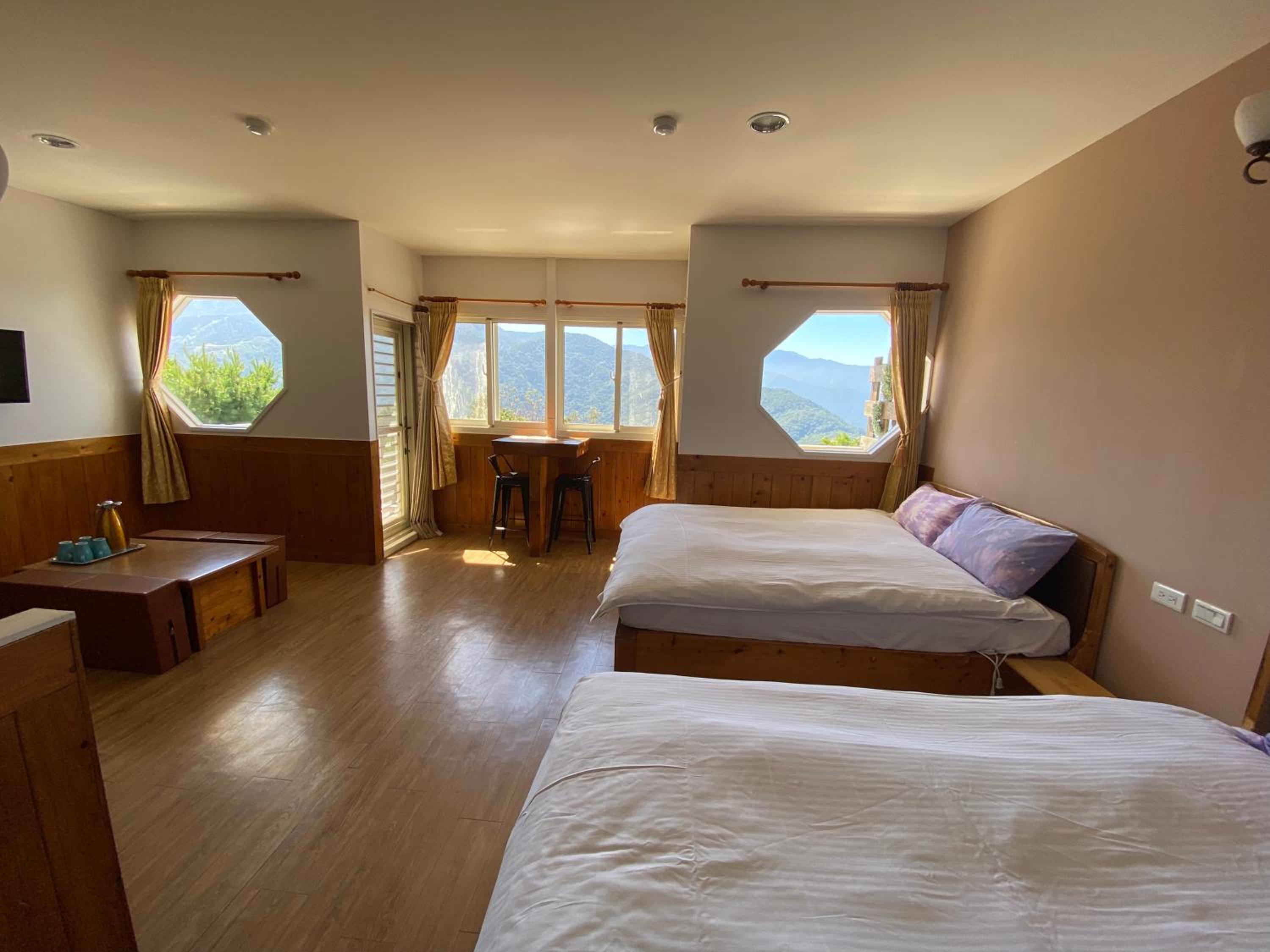 Shan Shui-Yuan Vege Guest House