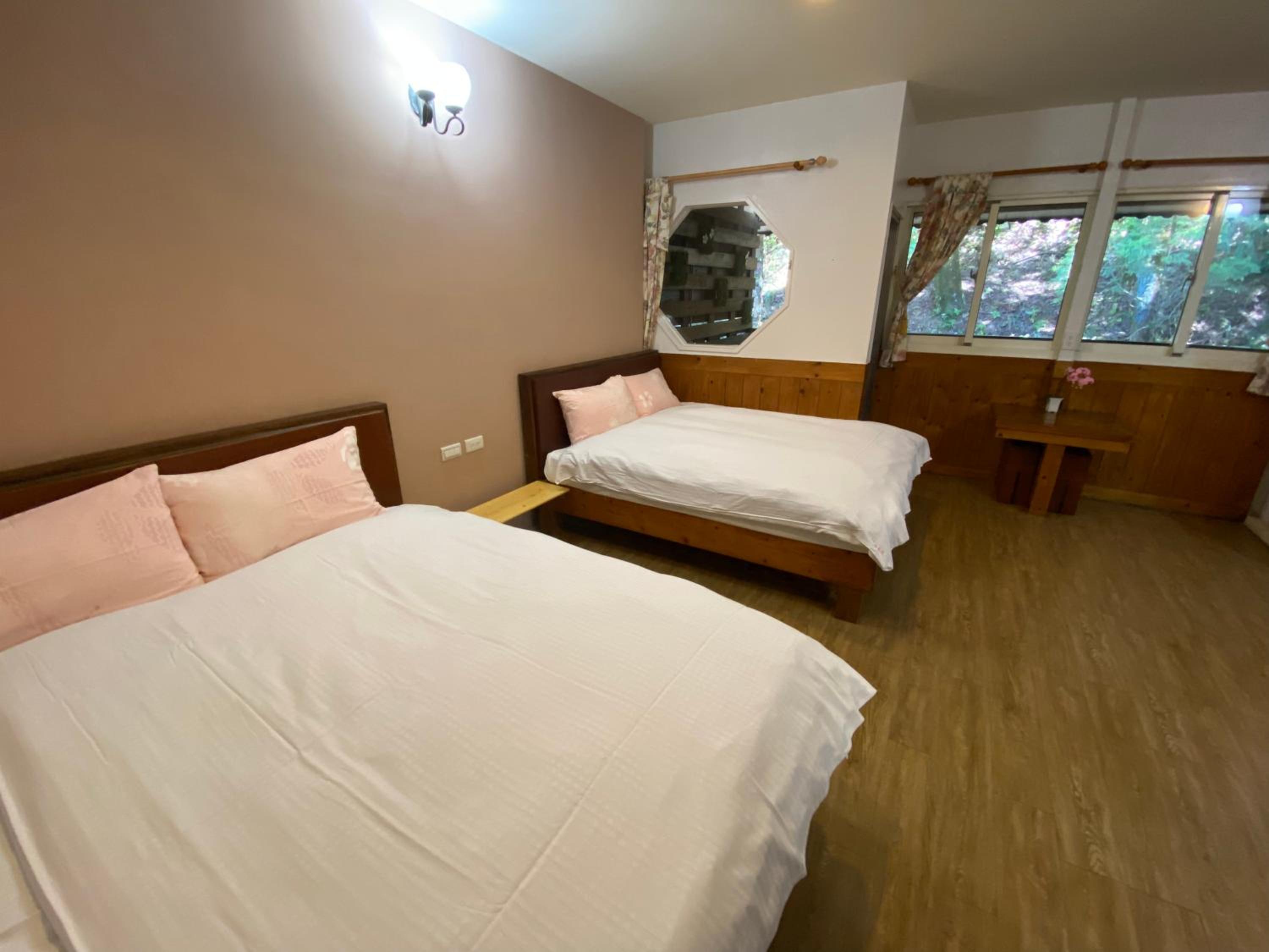 Shan Shui-Yuan Vege Guest House