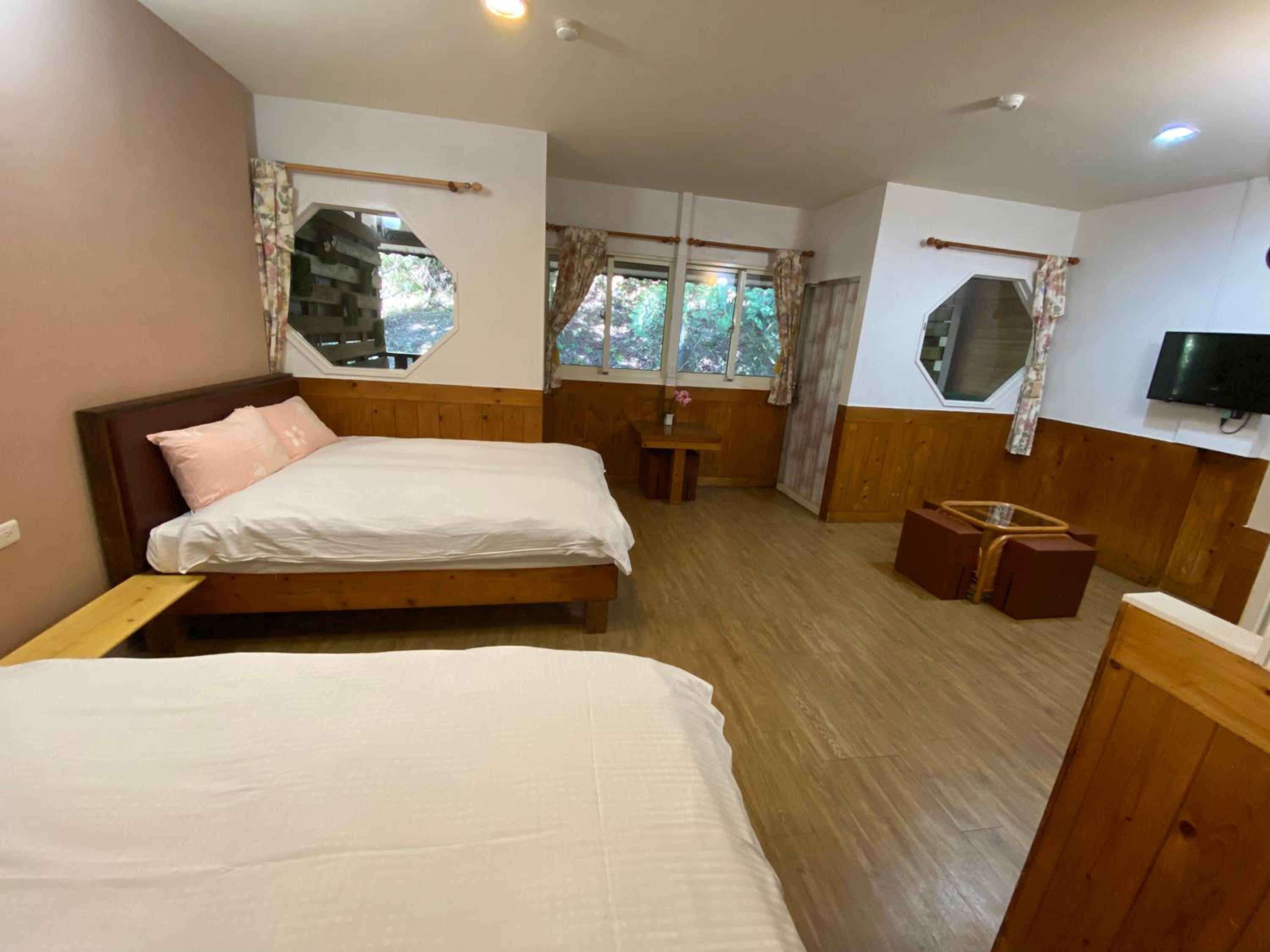 Shan Shui-Yuan Vege Guest House