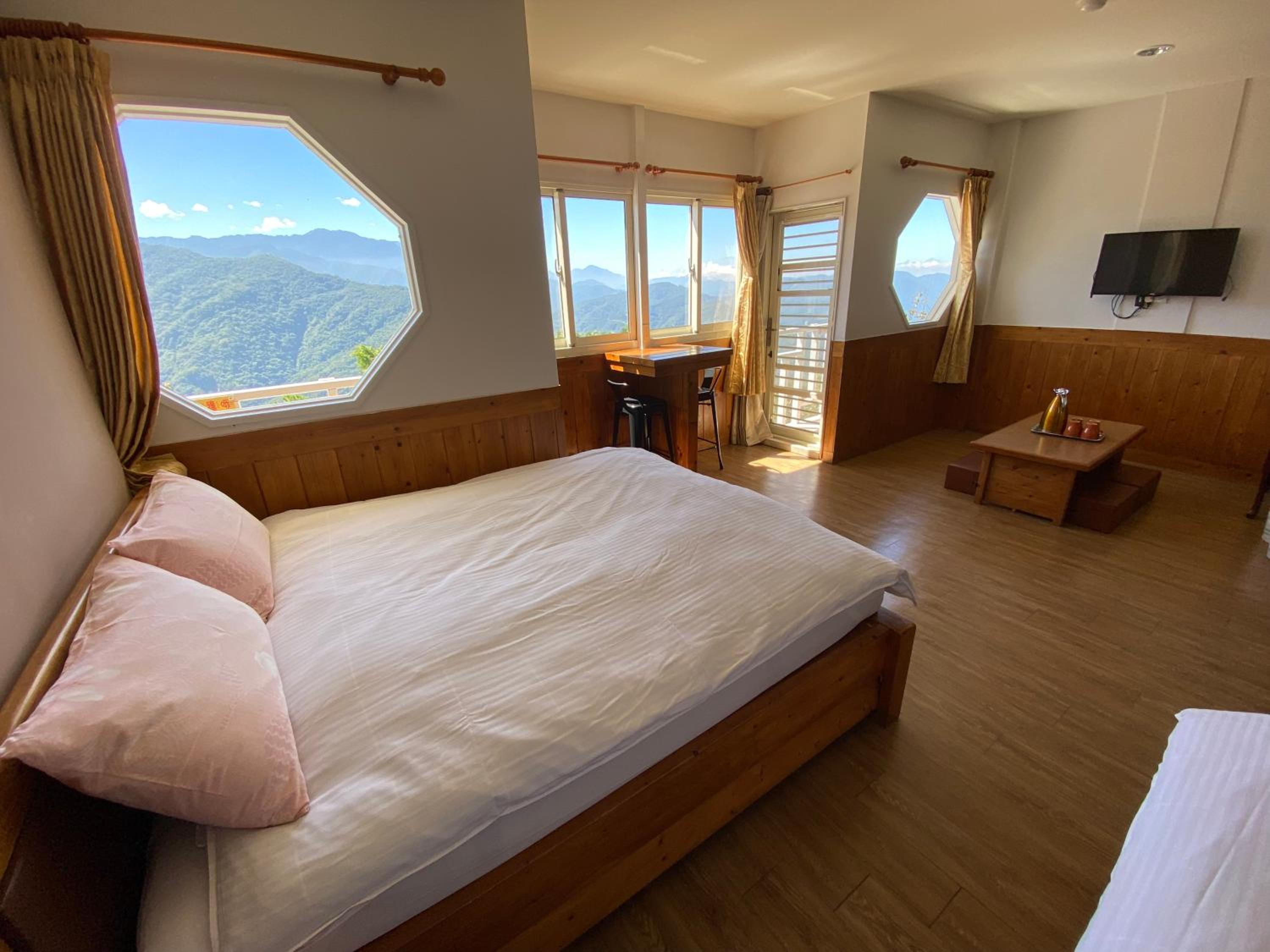 Shan Shui-Yuan Vege Guest House