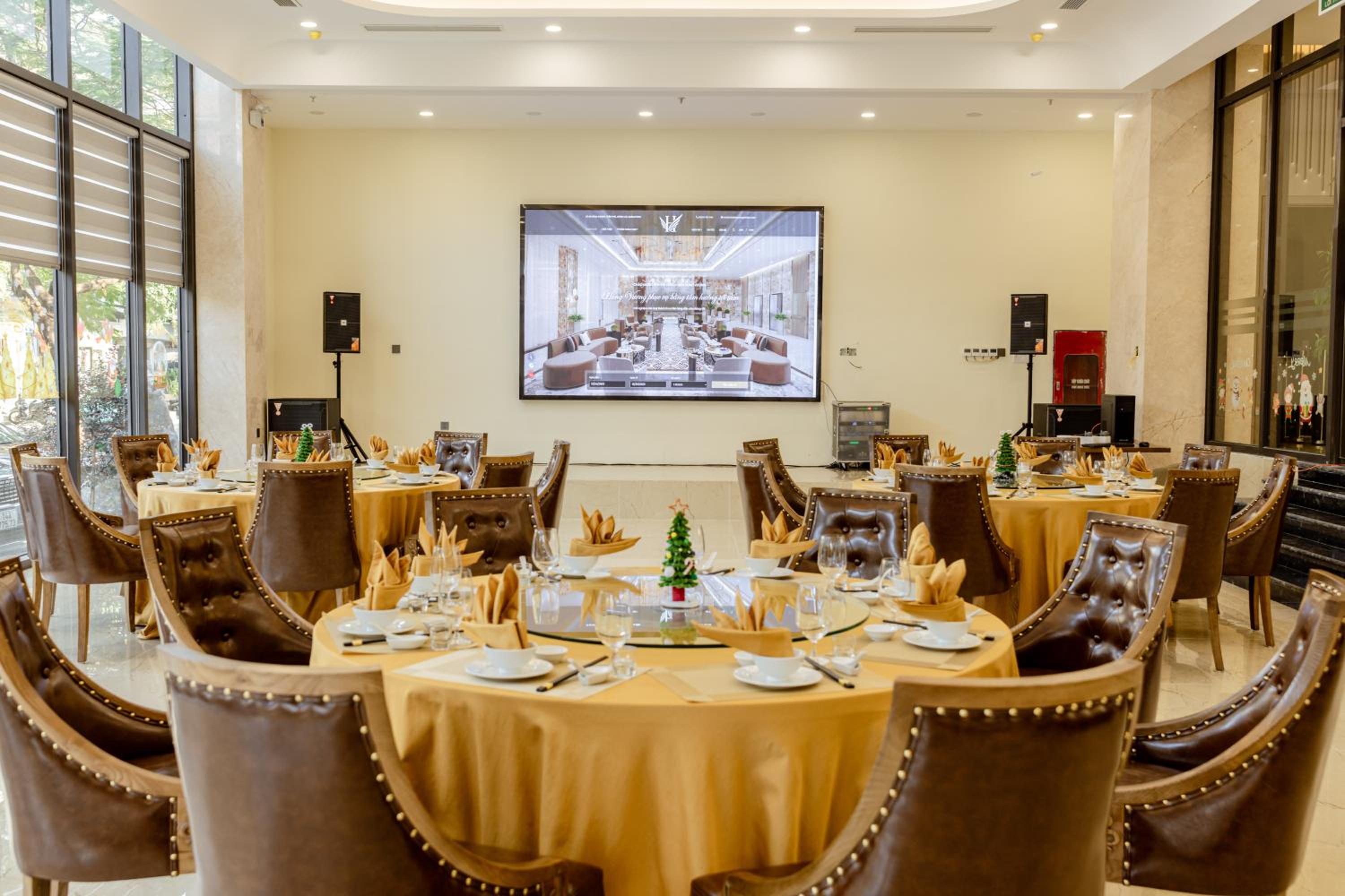 Hùng Vương Hotel - Stay 24h